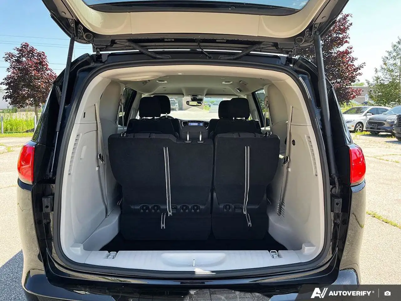Chrysler Grand Caravan fotografie Chrysler Grand Caravan