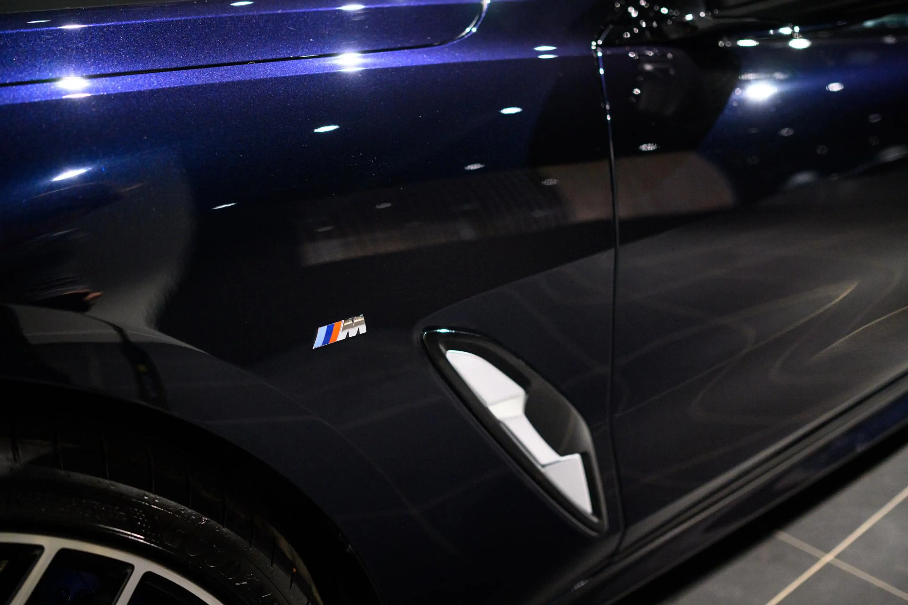 BMW M8 50i LASER LIGHTS | H & K | GESTURE CONTROL | ZETEL — photo 9
