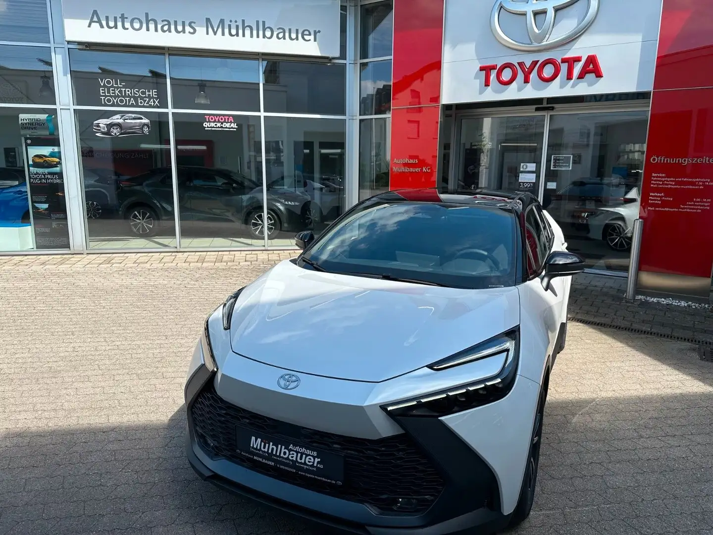Toyota C-HR Plug-In Hybrid FWD Team Deutschland Weiß - 2