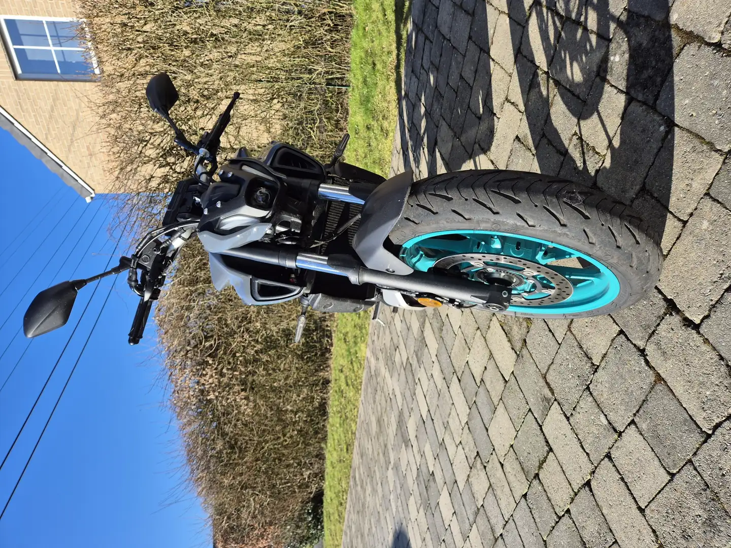 Yamaha MT-07 Gris - 2