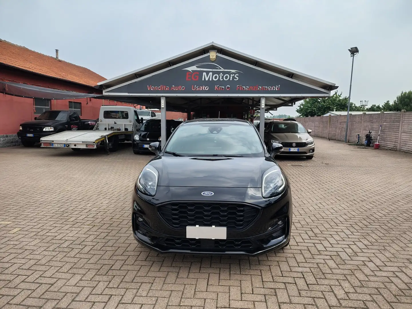 Ford Puma 1.0 EcoBoost Hybrid 125 CV S&S ST-Line Чорний - 2