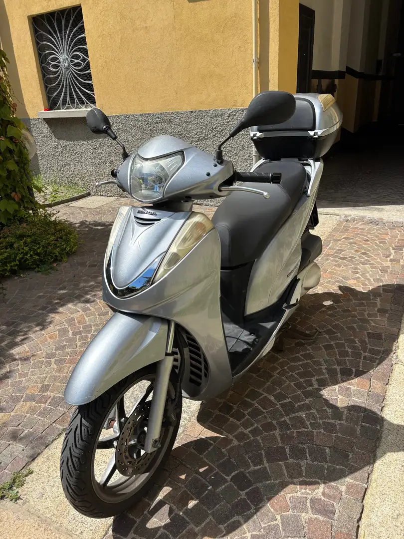 Honda SH 300 Argintiu - 2