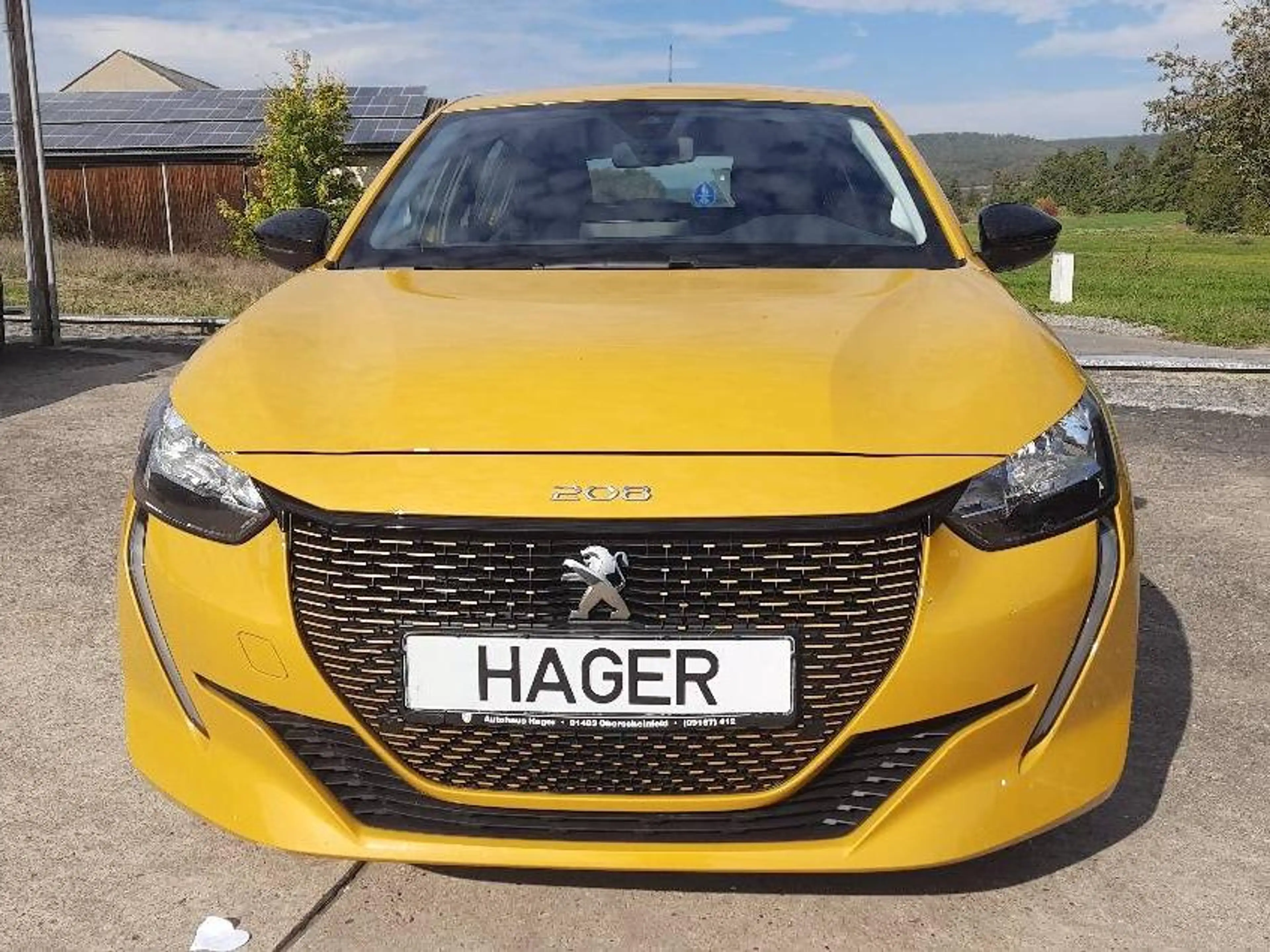 Peugeot 208 Active Pack PureTec100 6-Gang MirrorScreen DAB EPH — photo 2