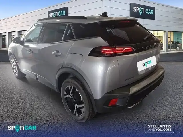 Peugeot 2008 view 5