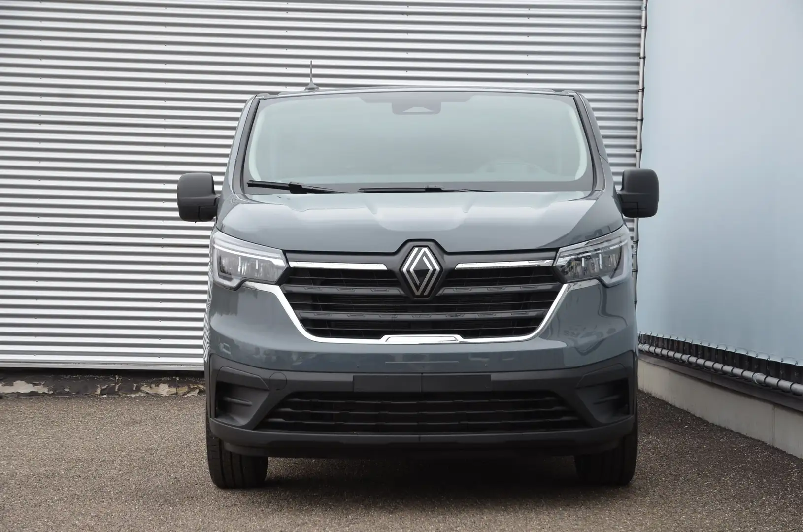 Renault Trafic - L2- Automaat- Cruise- Carplay- Nieuw- 26500+BTW Gris - 2