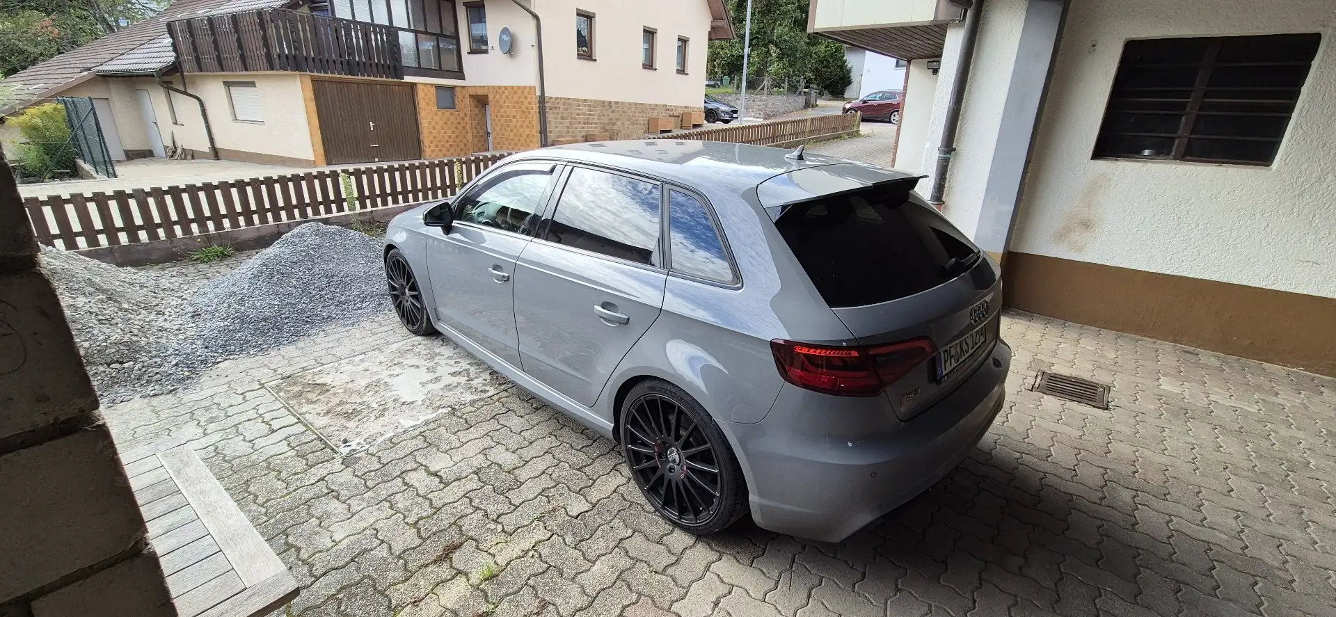 Audi RS3 A3 Sportback Sportback S tronic Grau - 2