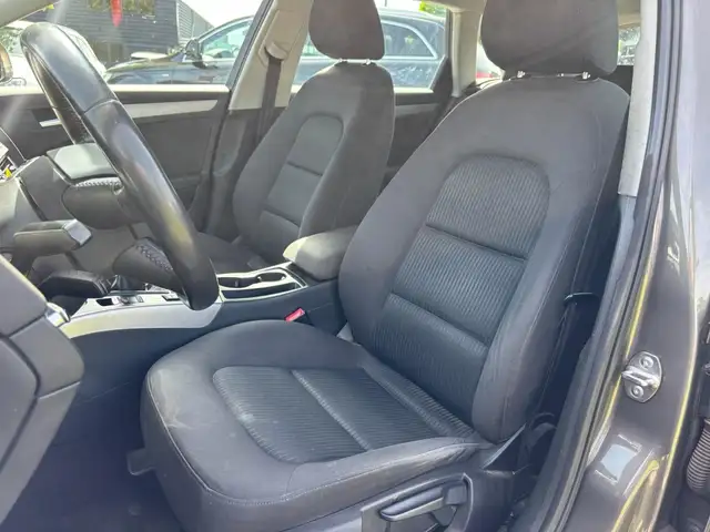 Audi A4 view 8