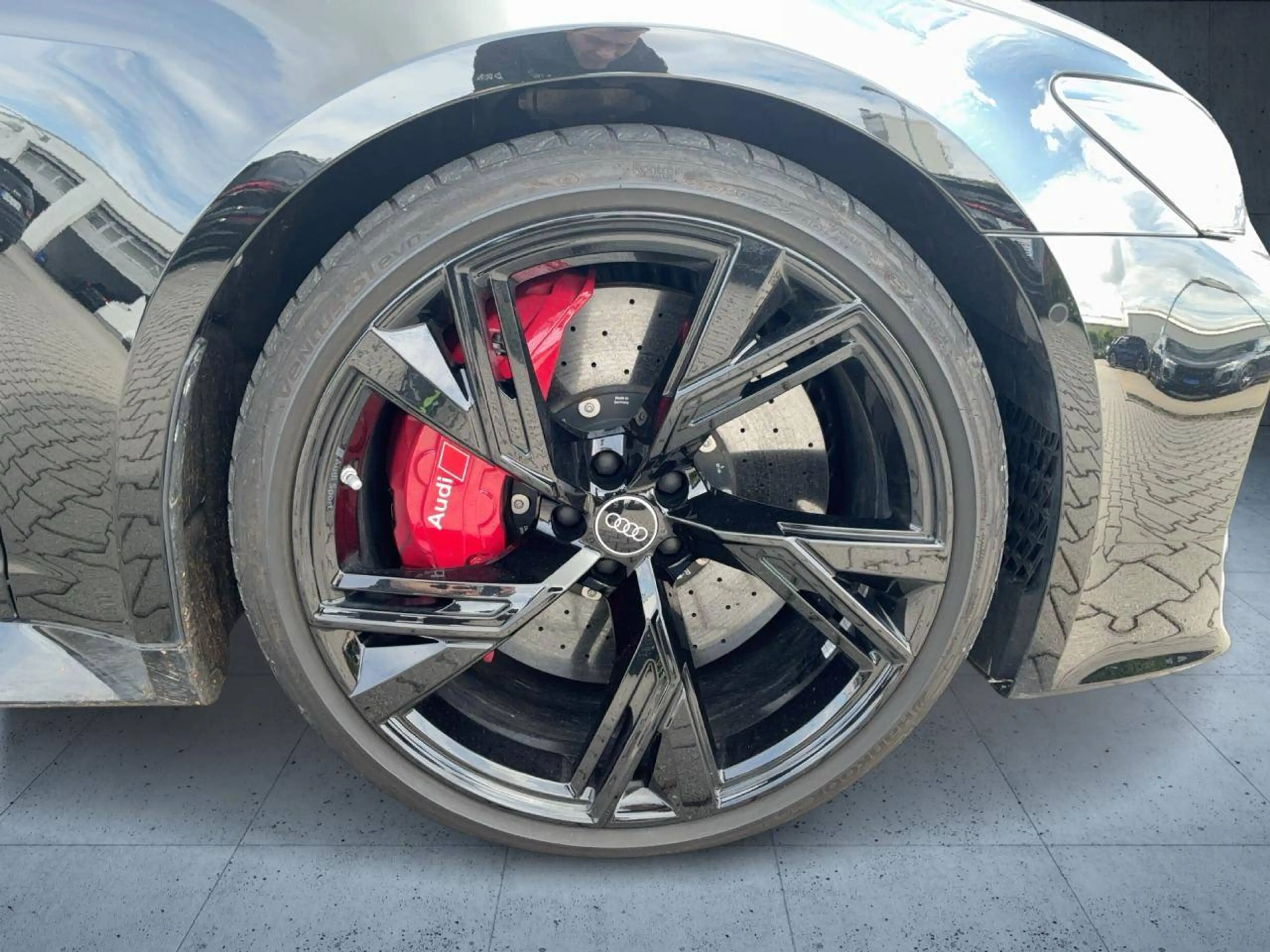Audi RS6 4.0 TFSI quattro — photo 15