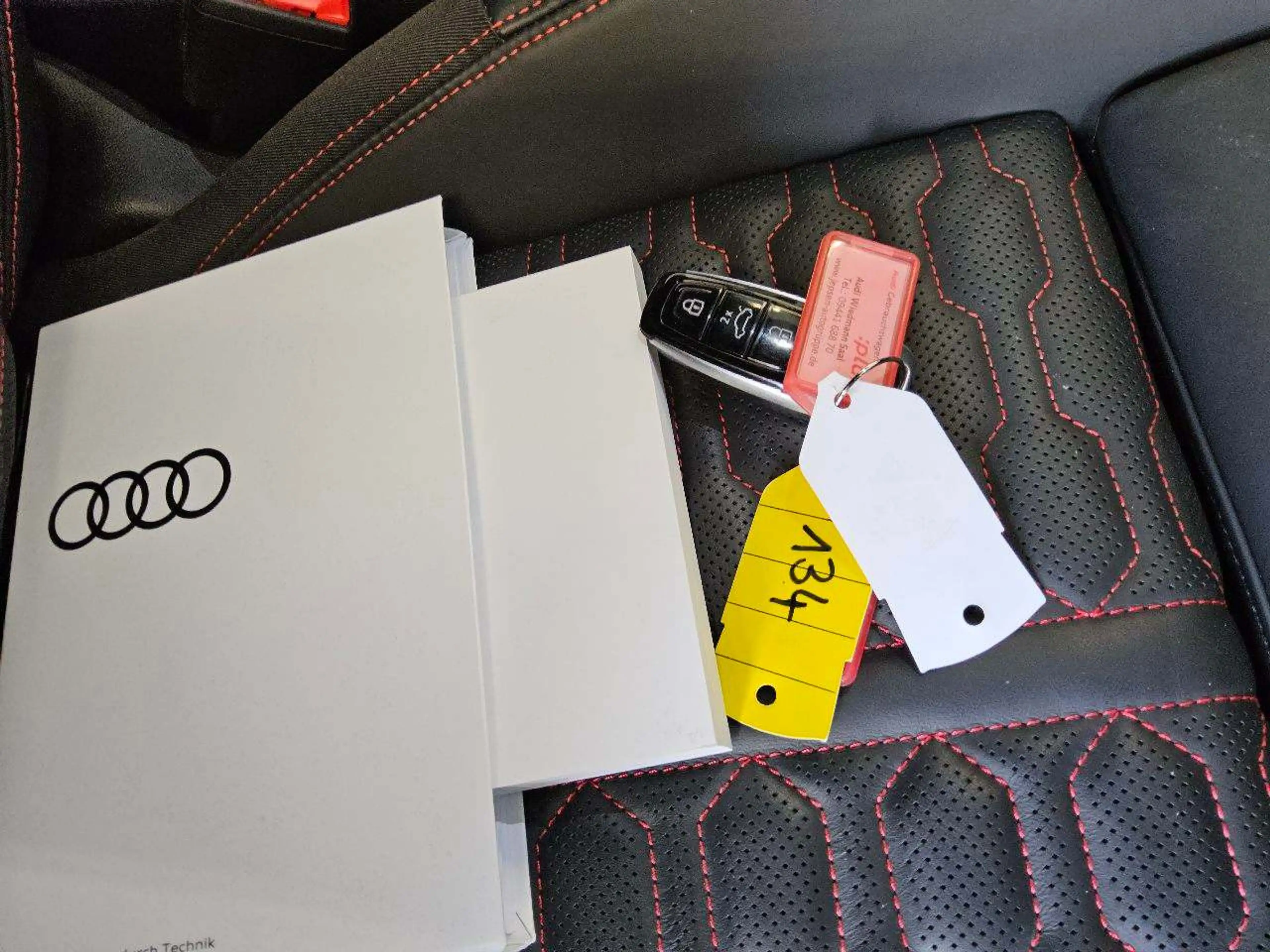 Audi RS6 4.0 TFSI quattro — photo 12