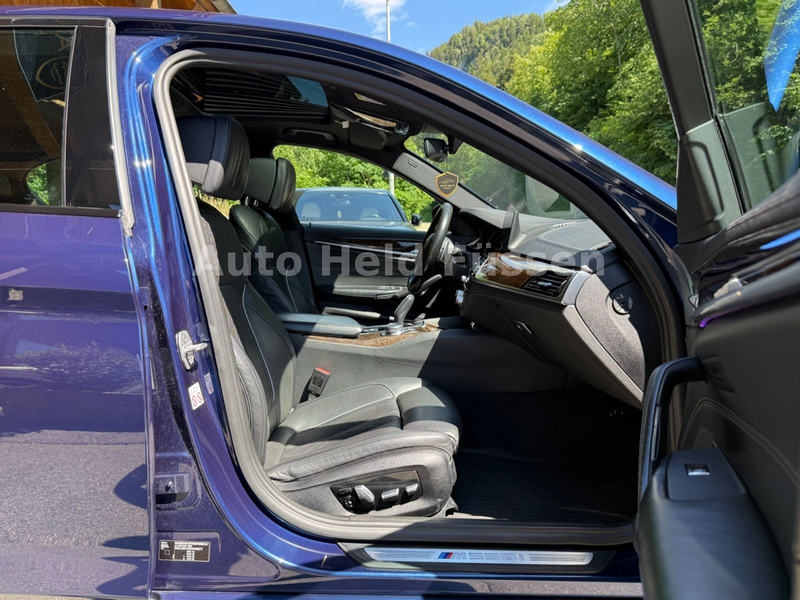 BMW 550 i xDrive Lim Navi HUD 360° TTW Schiebedach — photo 12