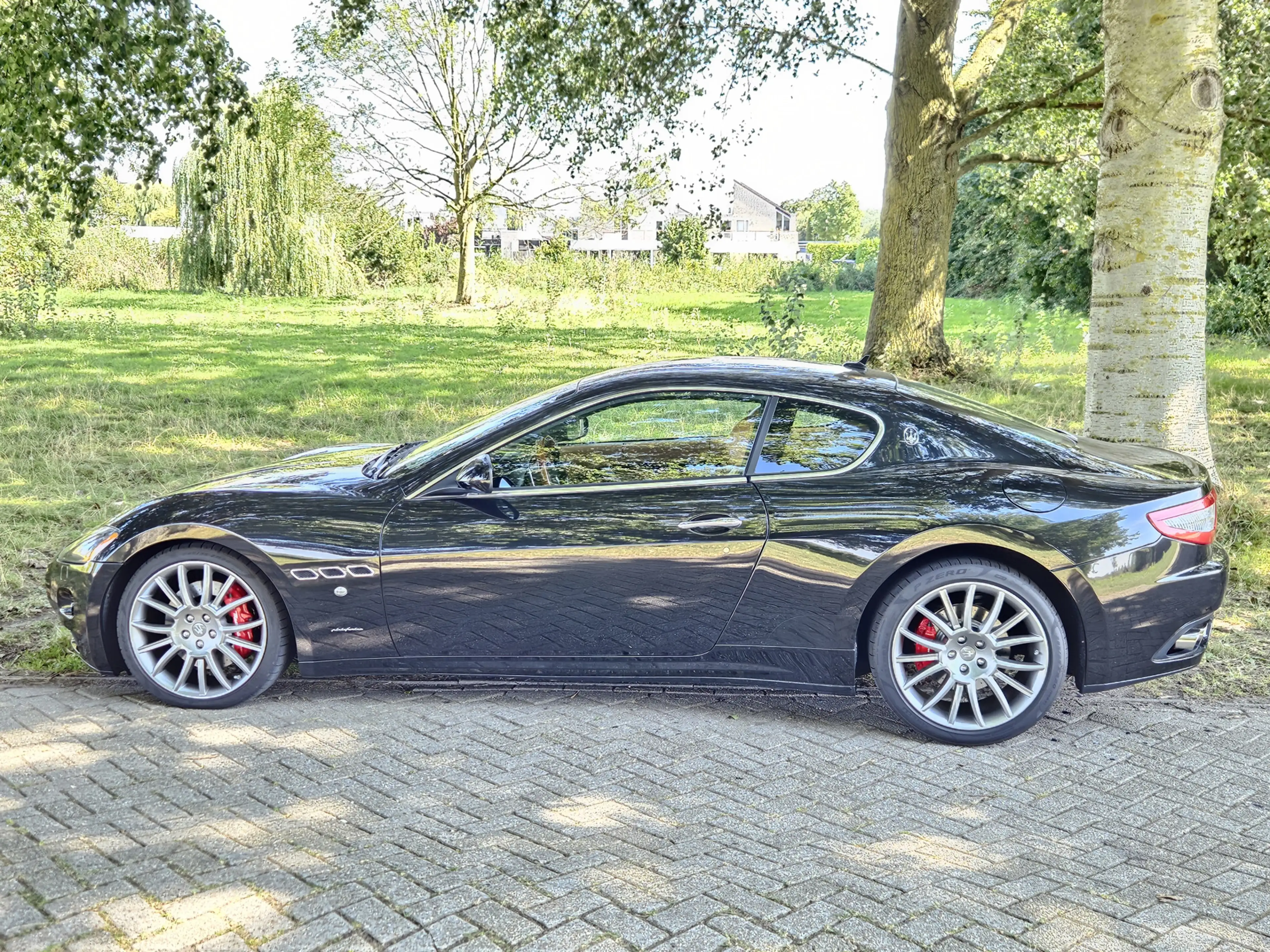 Maserati GranTurismo 4.7 S — photo 10