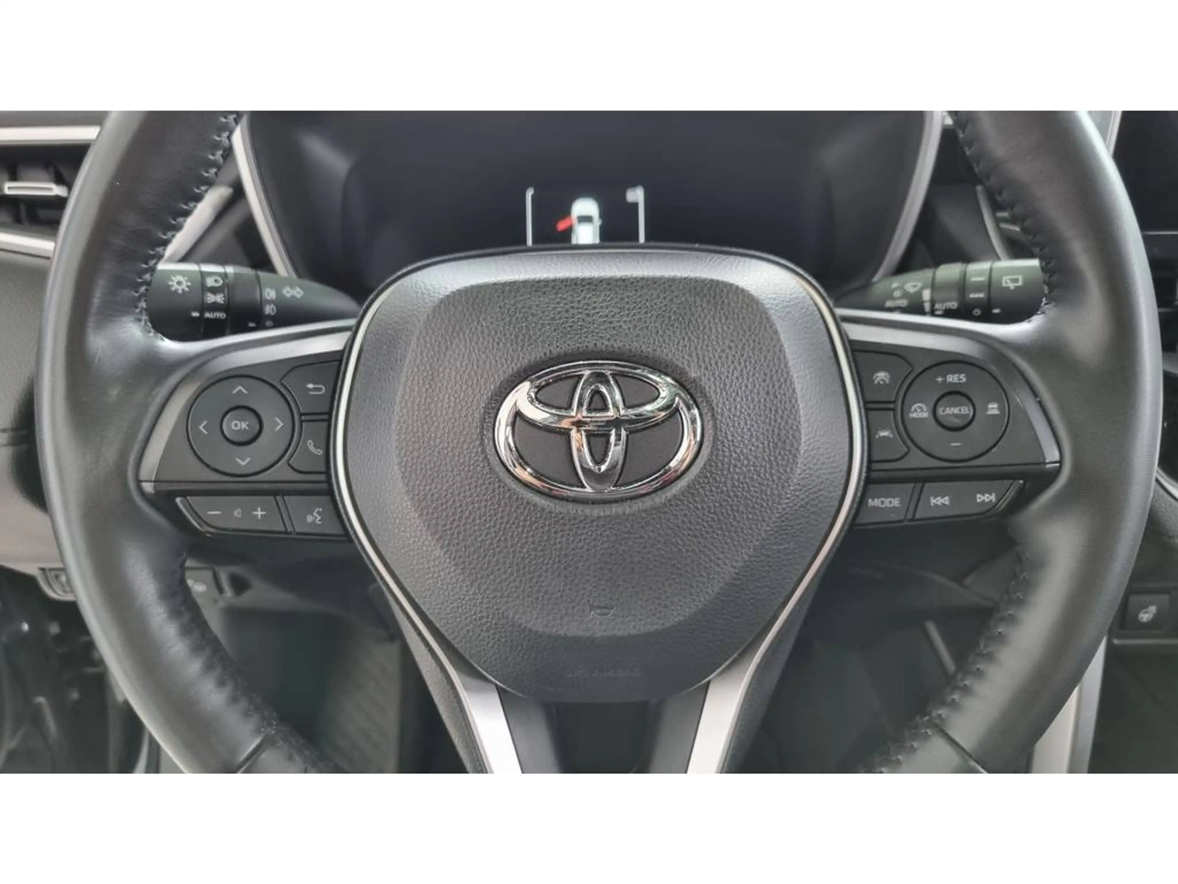 Toyota Corolla Cross 2.0 Executive | Leer | Stoel verw | Pano | Trekhaa — photo 9