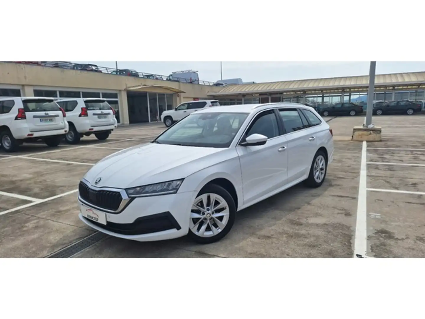 Skoda Octavia Combi 2.0TDI Ambition DSG 110kW Blanco - 1