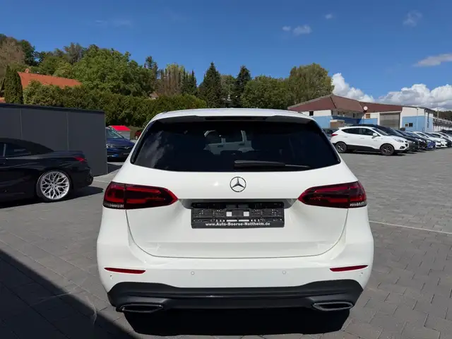 Mercedes-Benz B Class view 6