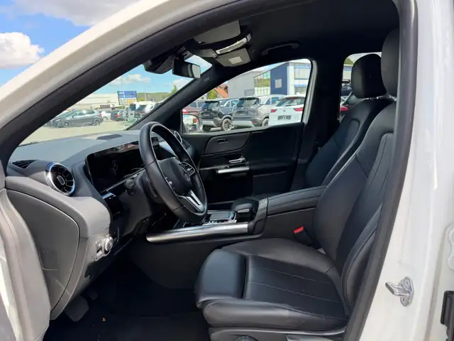 Mercedes-Benz B Class view 9