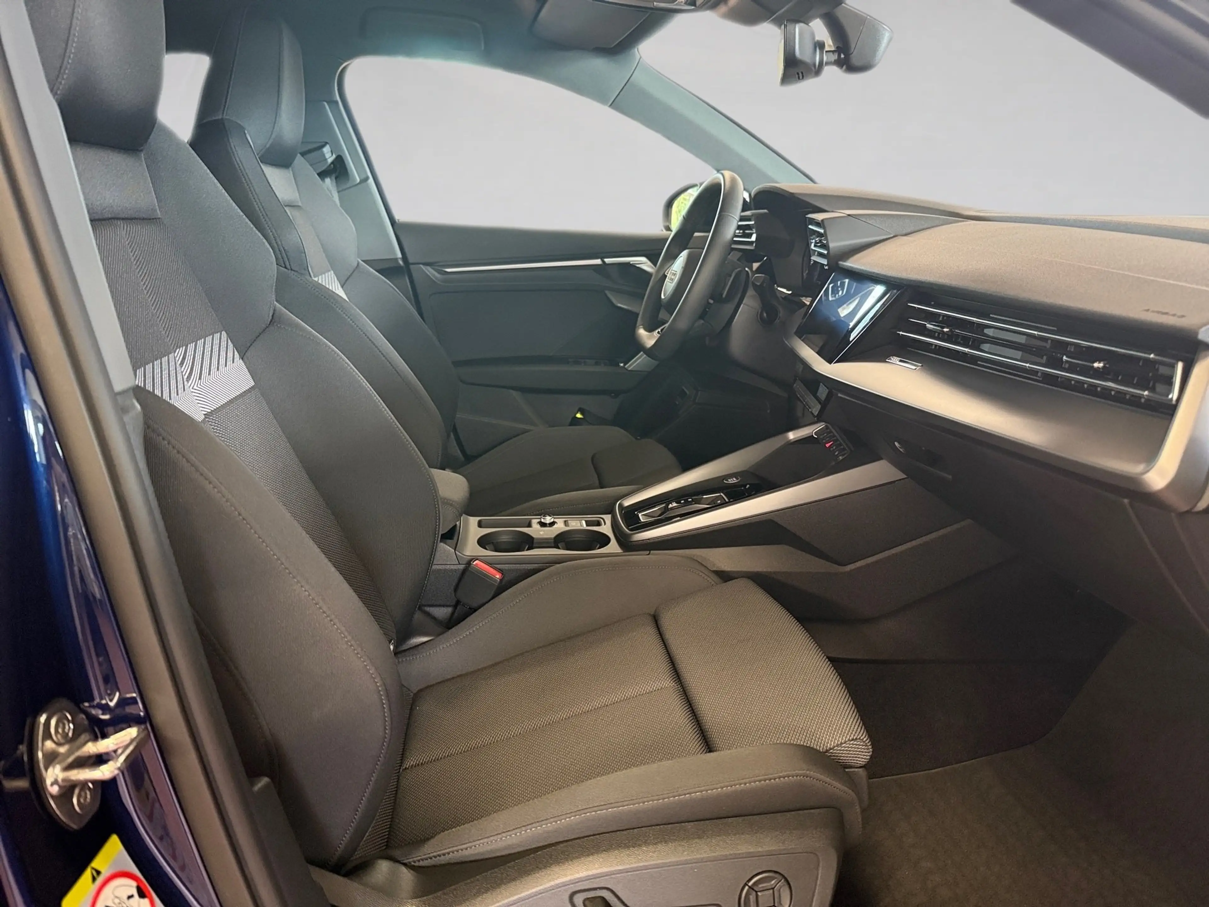 Audi A3 Limousine 35 TDI S line S-tronic Navi LED ACC RFK — photo 10