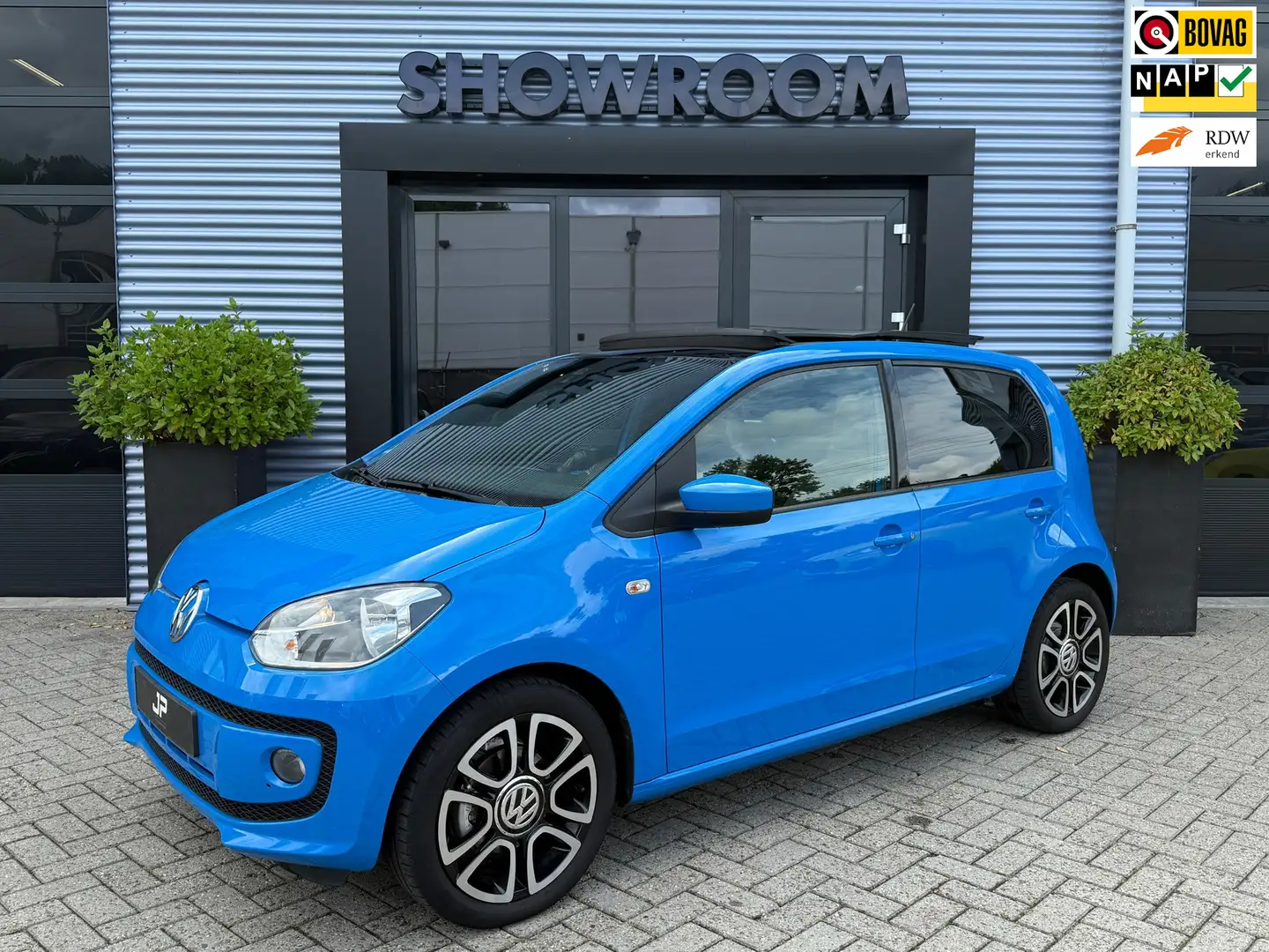 Volkswagen up! 1.0 high up! BlueMotion Pano|Navi|PDC|Lichtmetalen Azul - 1