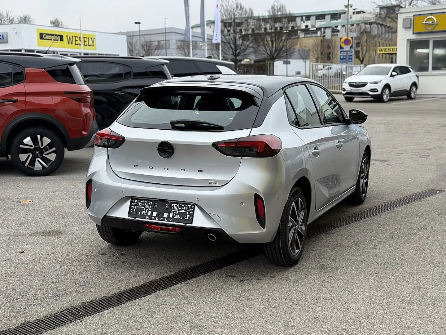 Opel Corsa 1,2 Direct Injection Turbo Euro 6.4  GS Grau - 2