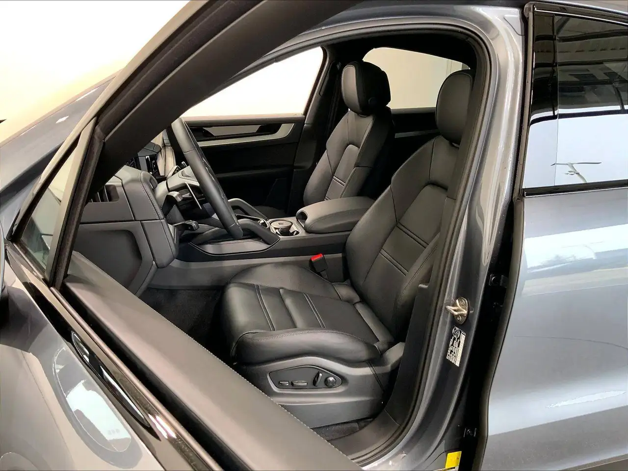 Porsche Cayenne снимка Porsche Cayenne