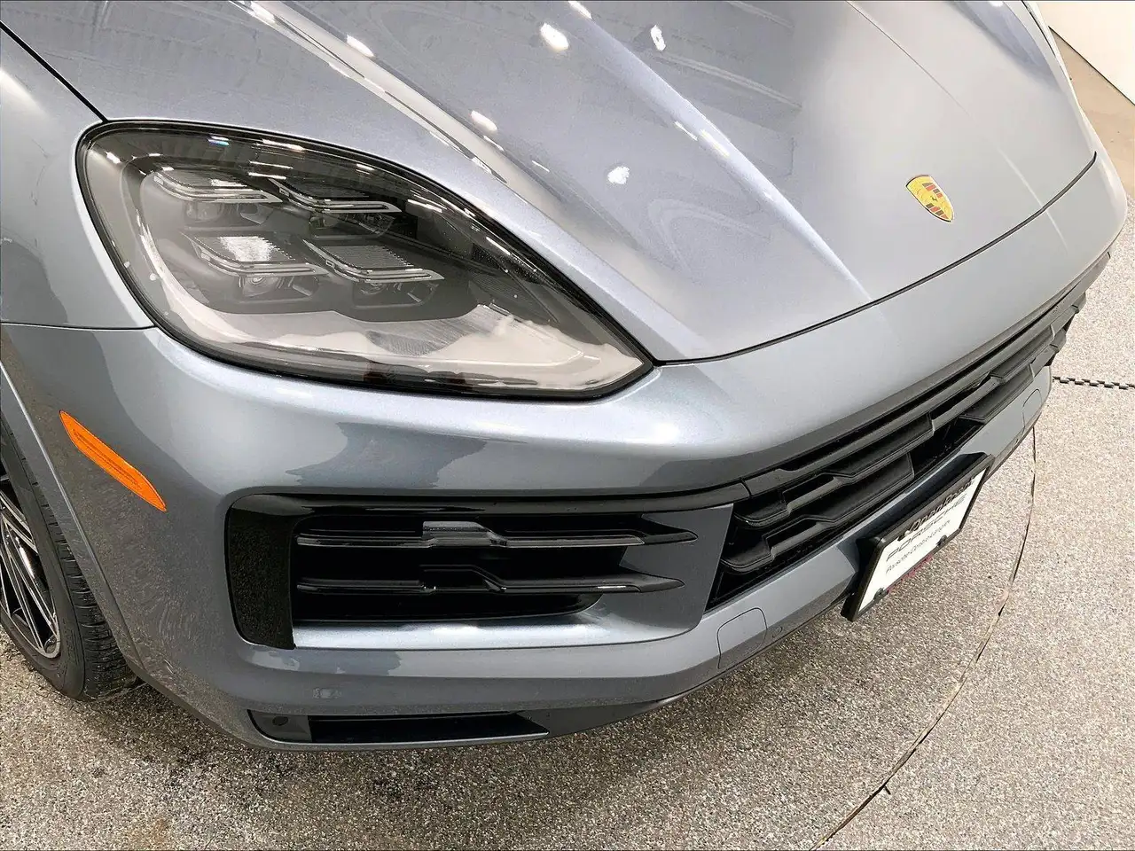 Porsche Cayenne снимка Porsche Cayenne