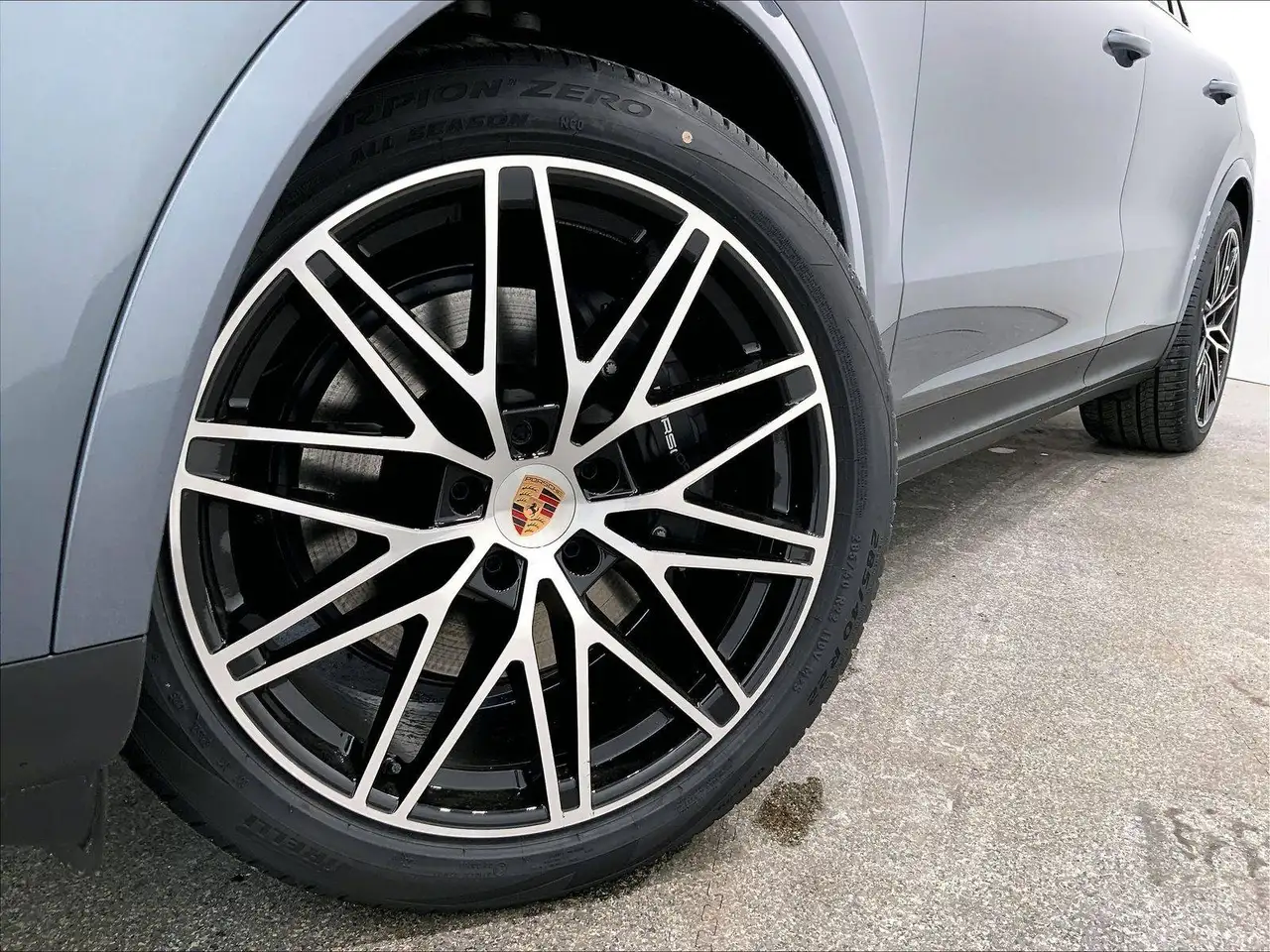 Porsche Cayenne снимка Porsche Cayenne