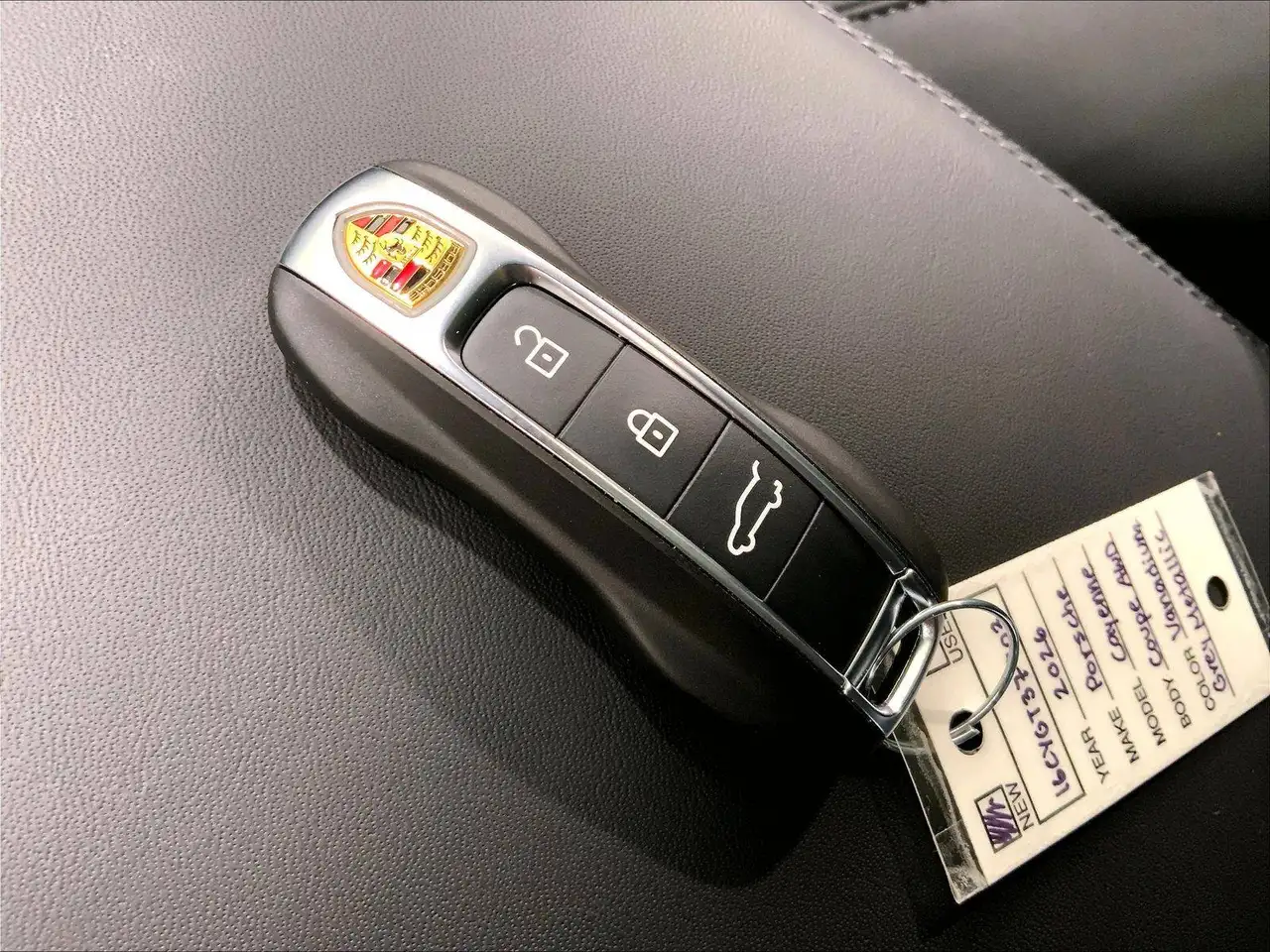 Porsche Cayenne снимка Porsche Cayenne