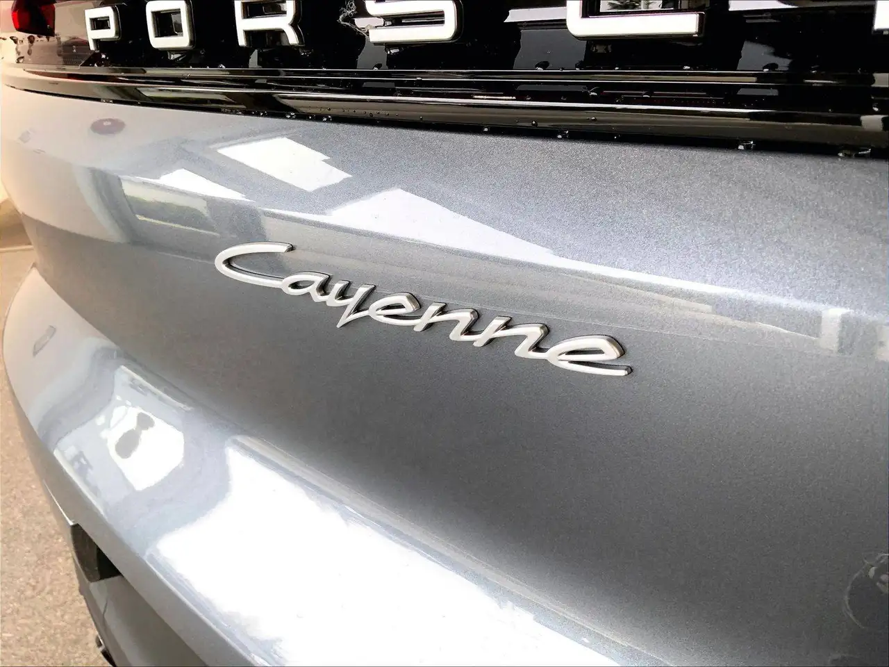 Porsche Cayenne снимка Porsche Cayenne