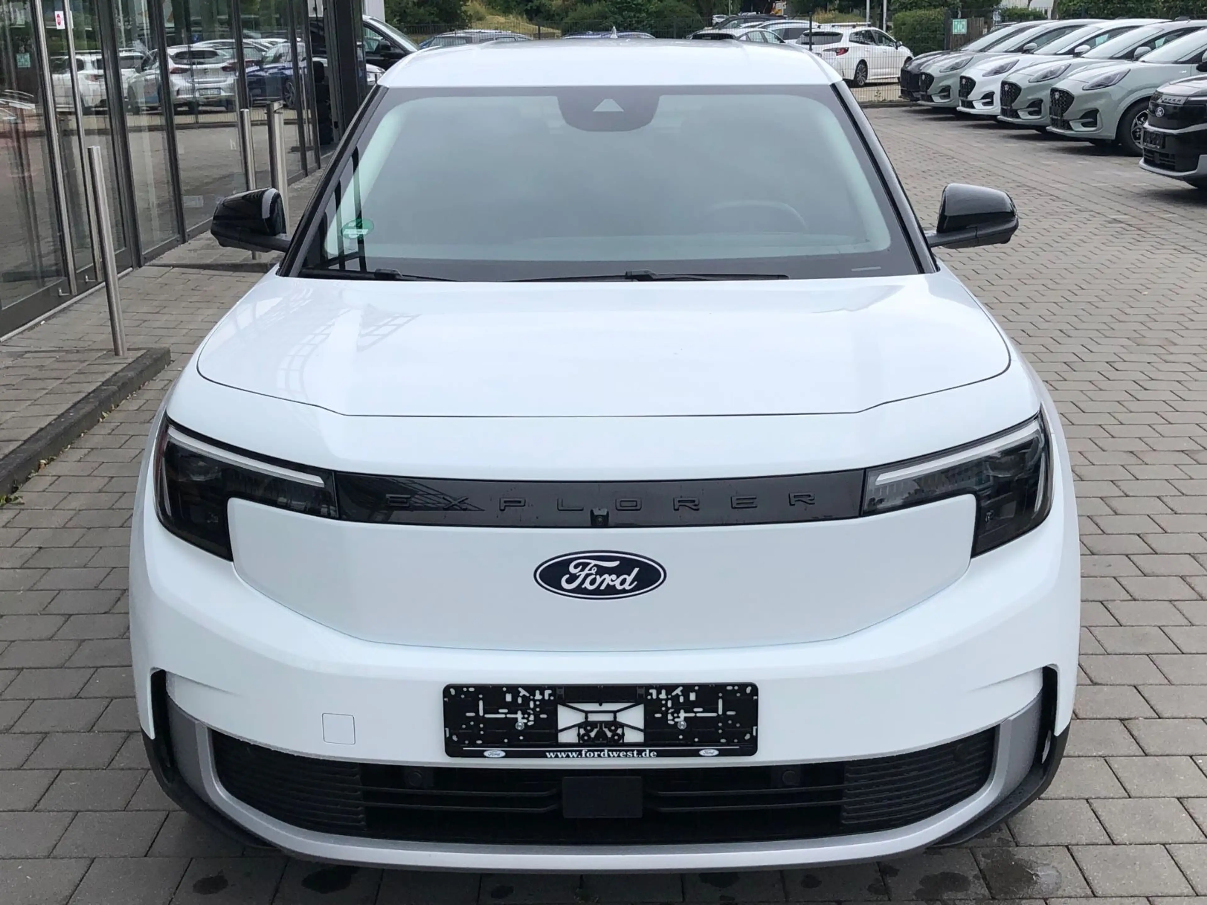 Ford Explorer 017 Explorer Extended Range RWD 77kWh Premium — photo 5
