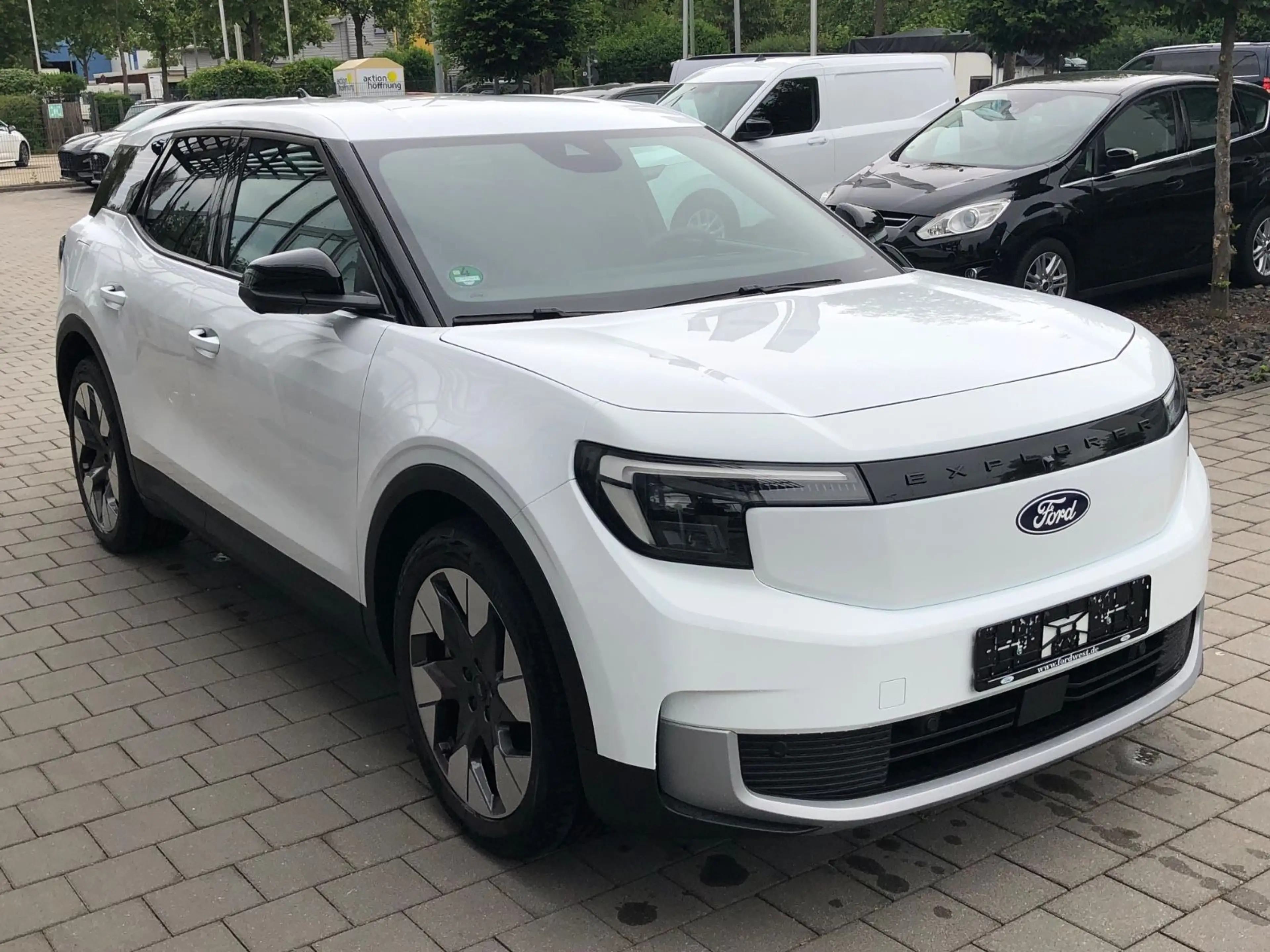Ford Explorer 017 Explorer Extended Range RWD 77kWh Premium — photo 6