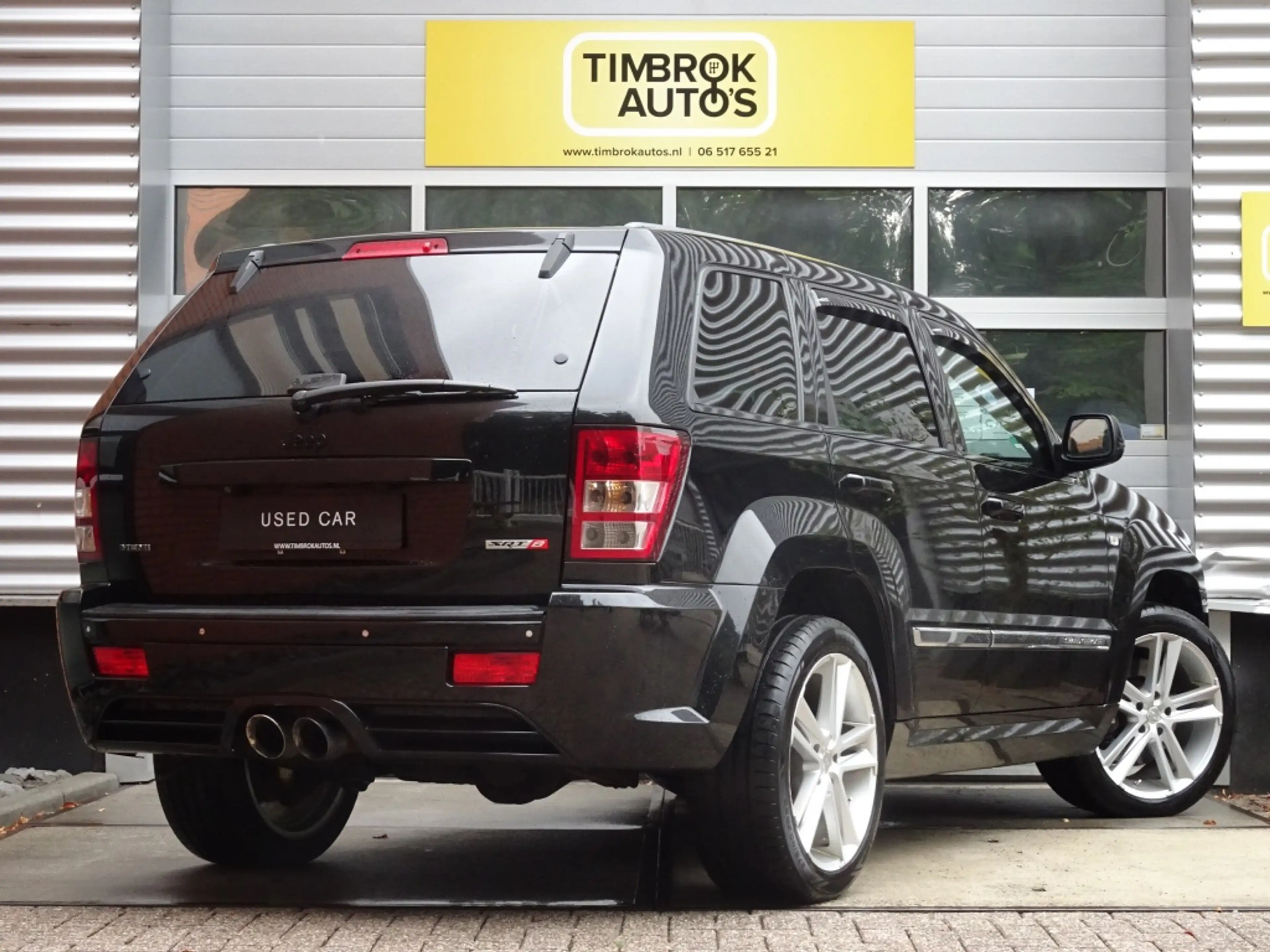 Jeep Grand Cherokee 6.1 V8 Aut. SRT8 LPG *Schuifdak / Borla / 2 sets w — photo 3