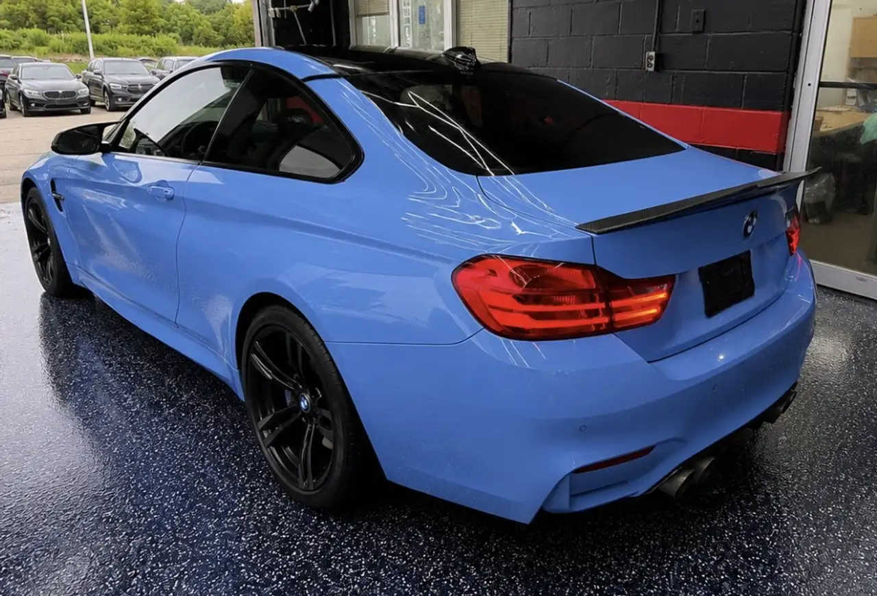 BMW M4 photo BMW M4