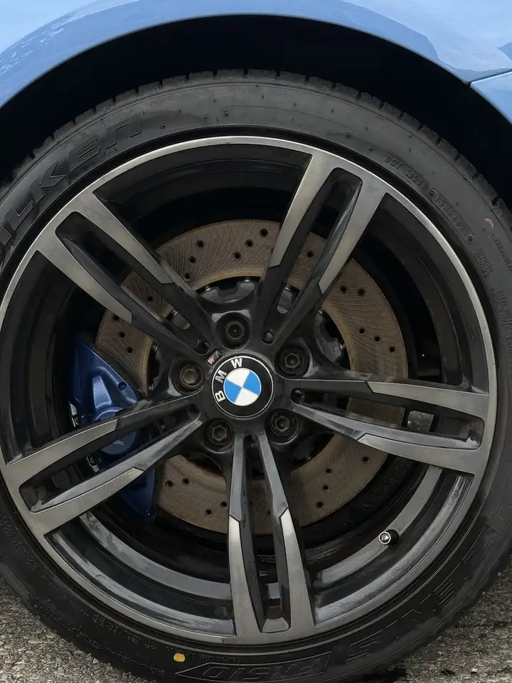 BMW M4 photo BMW M4