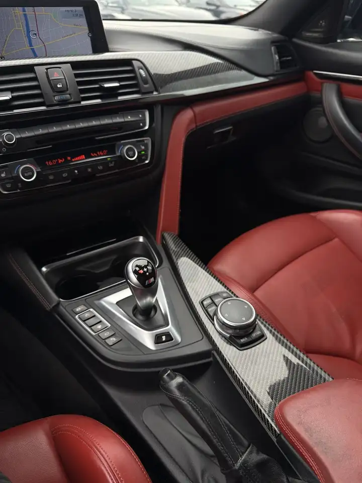BMW M4 photo BMW M4