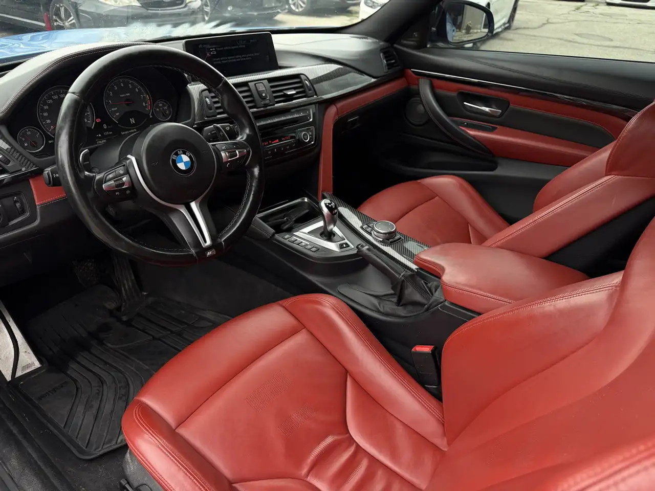 BMW M4 photo BMW M4