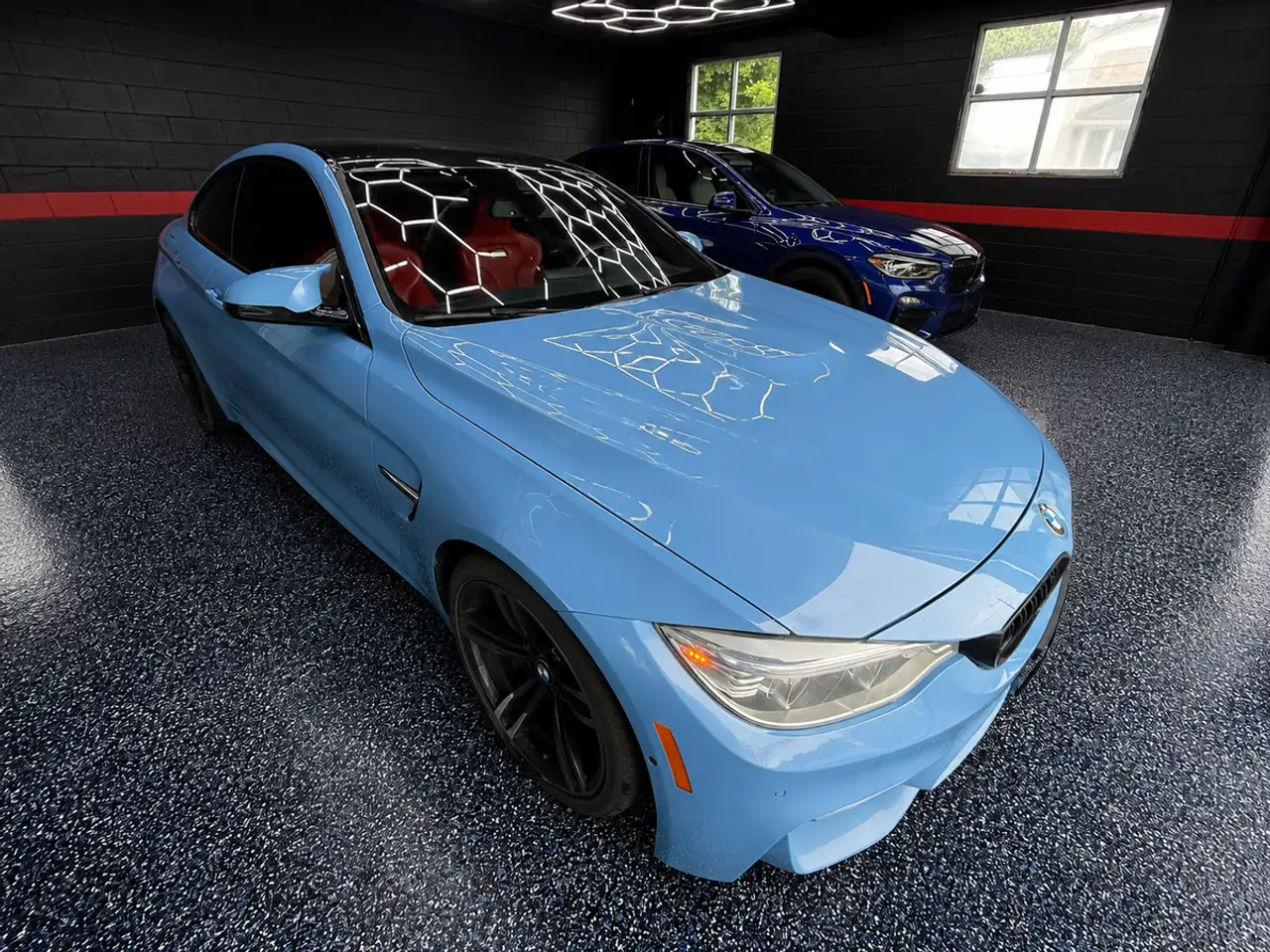 BMW M4 photo BMW M4