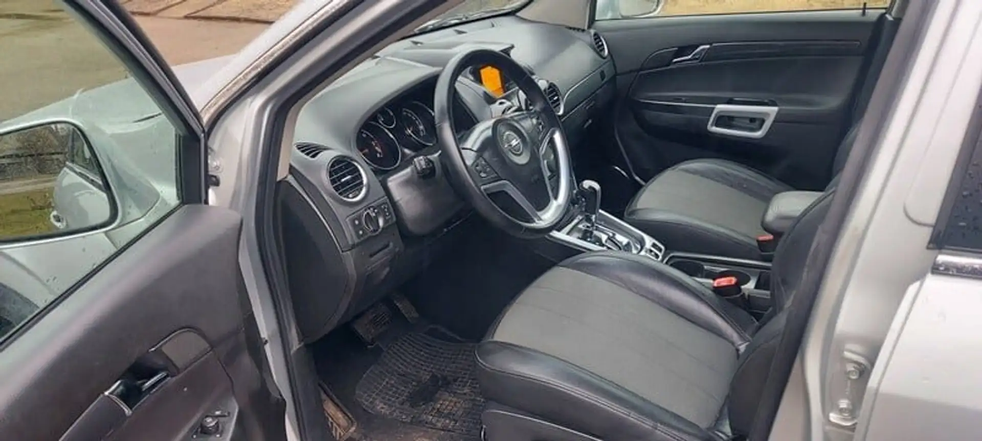 Opel Antara Design Edition 4x4 PDC vorne / hinten Leder TÜV Argintiu - 2