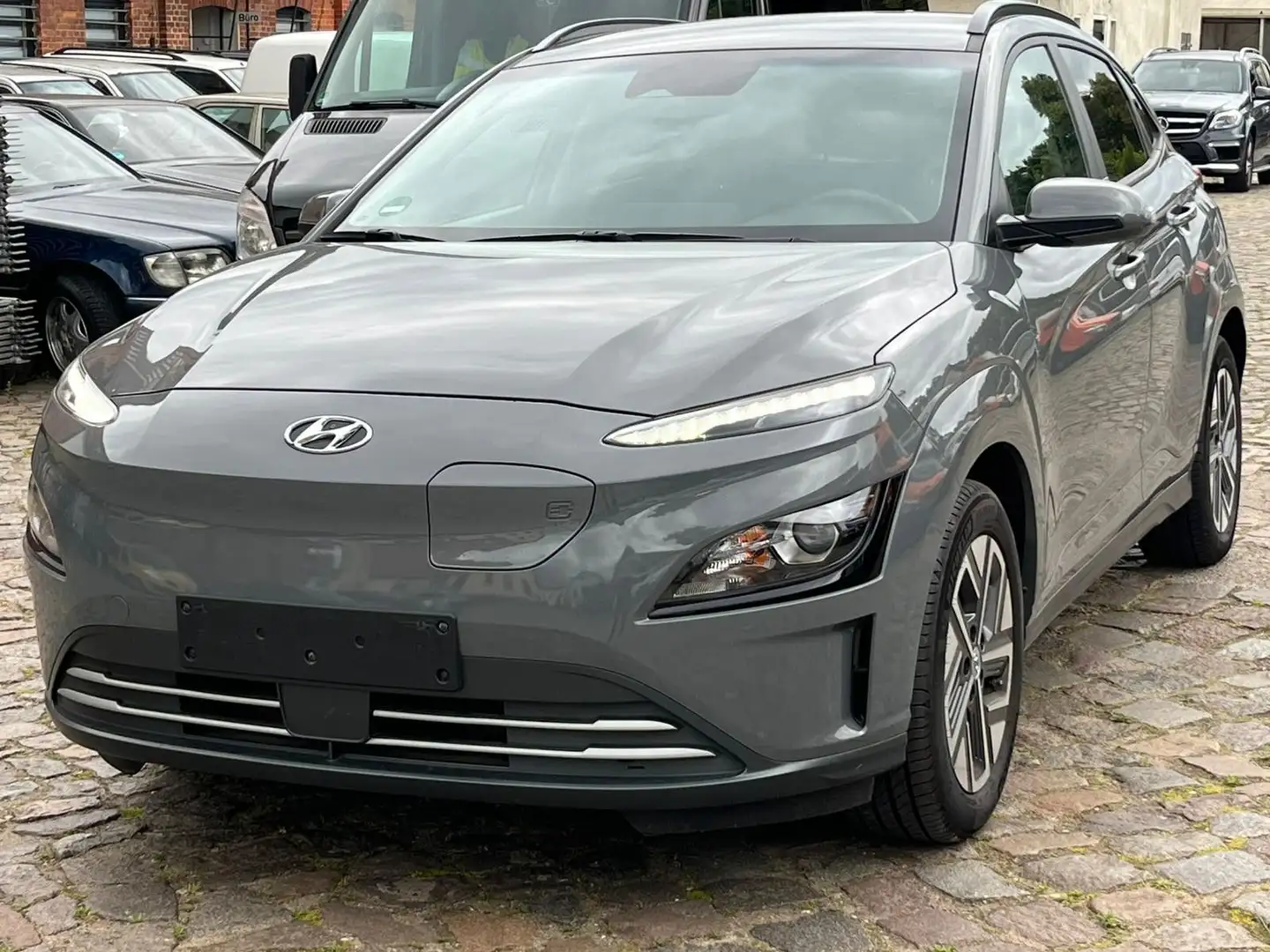 Hyundai KONA Select Elektro 2WD Grau - 1