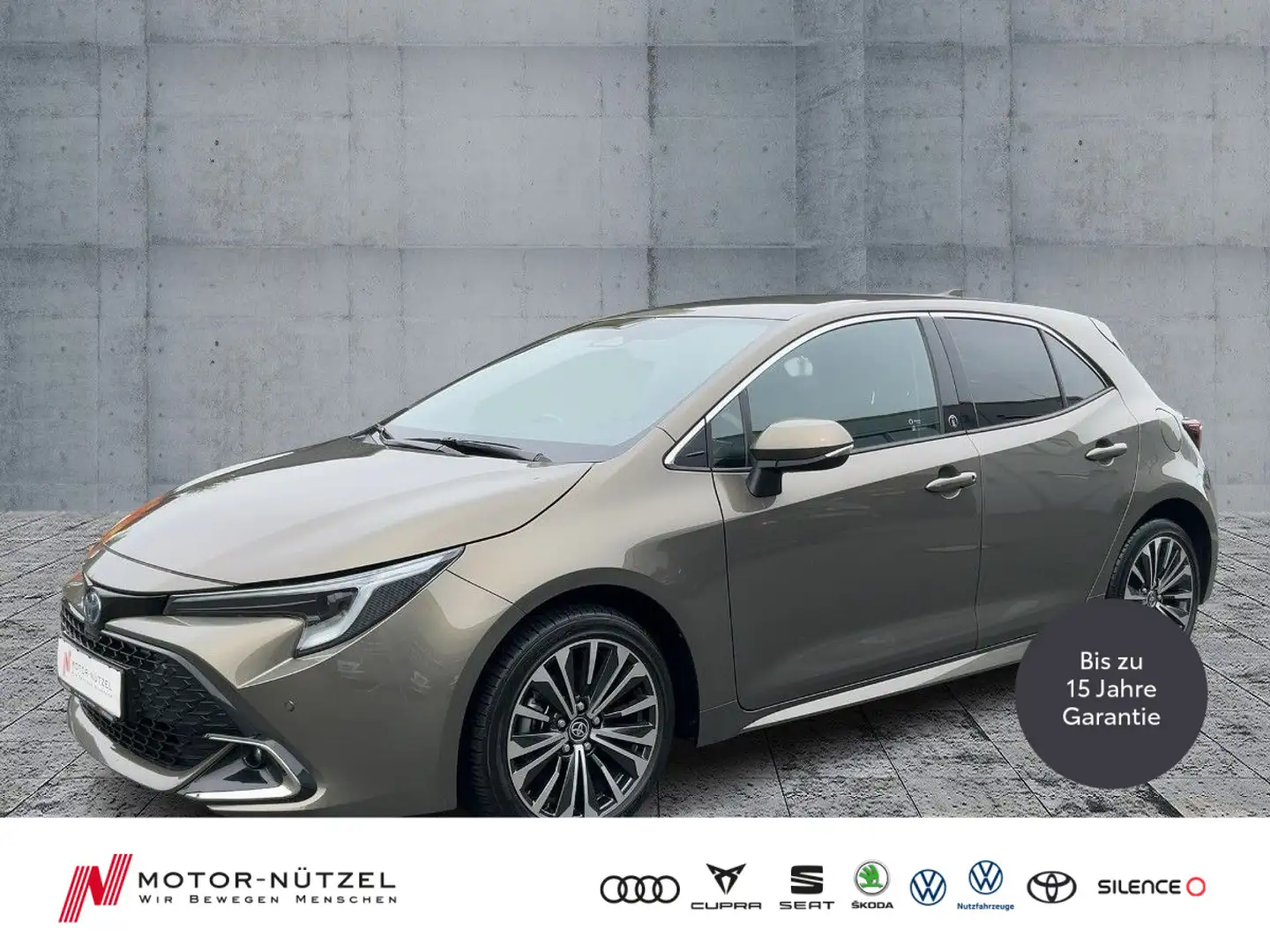 Toyota Corolla 1.8Hybrid TEAM D LED+NAV+ACC+RFK+SHZ+MFL Braun - 1