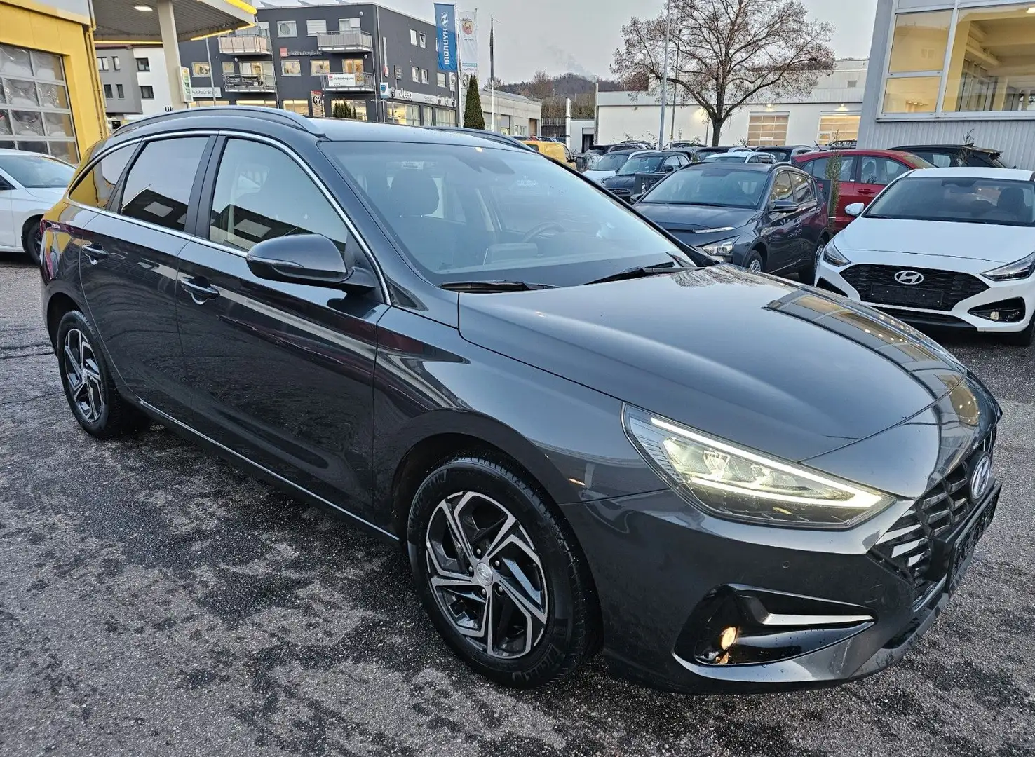 Hyundai i30 1,0 T-GDI DTC Smart Gri - 1