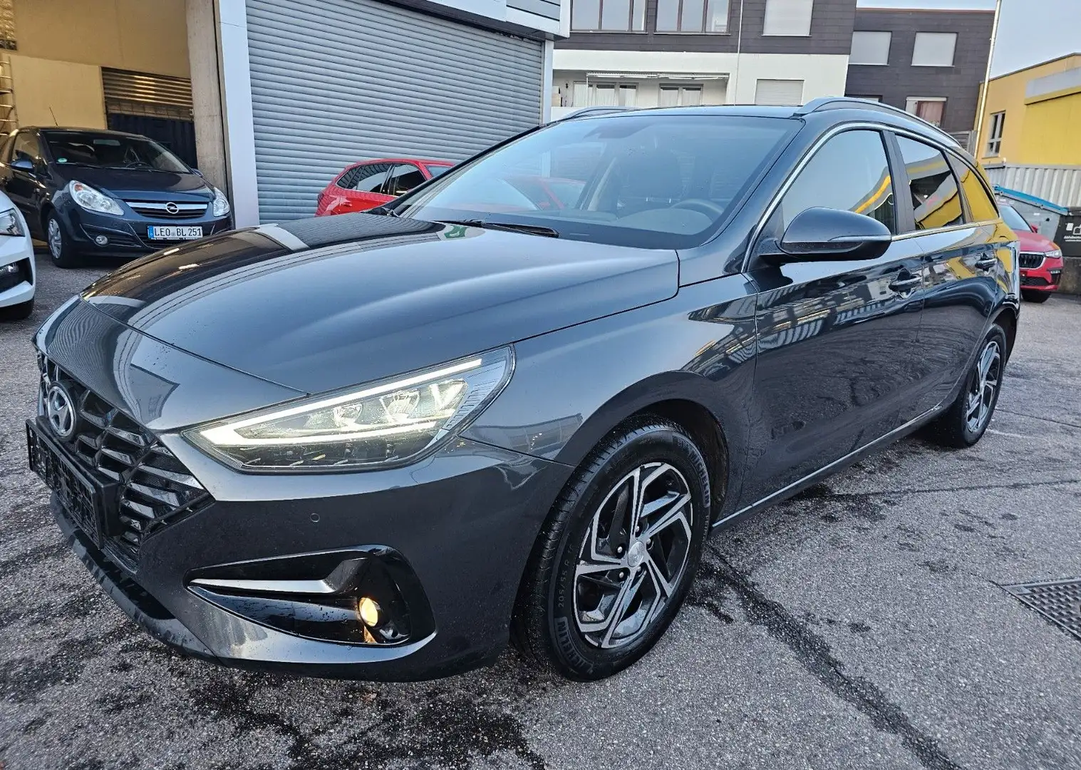 Hyundai i30 1,0 T-GDI DTC Smart Gri - 2