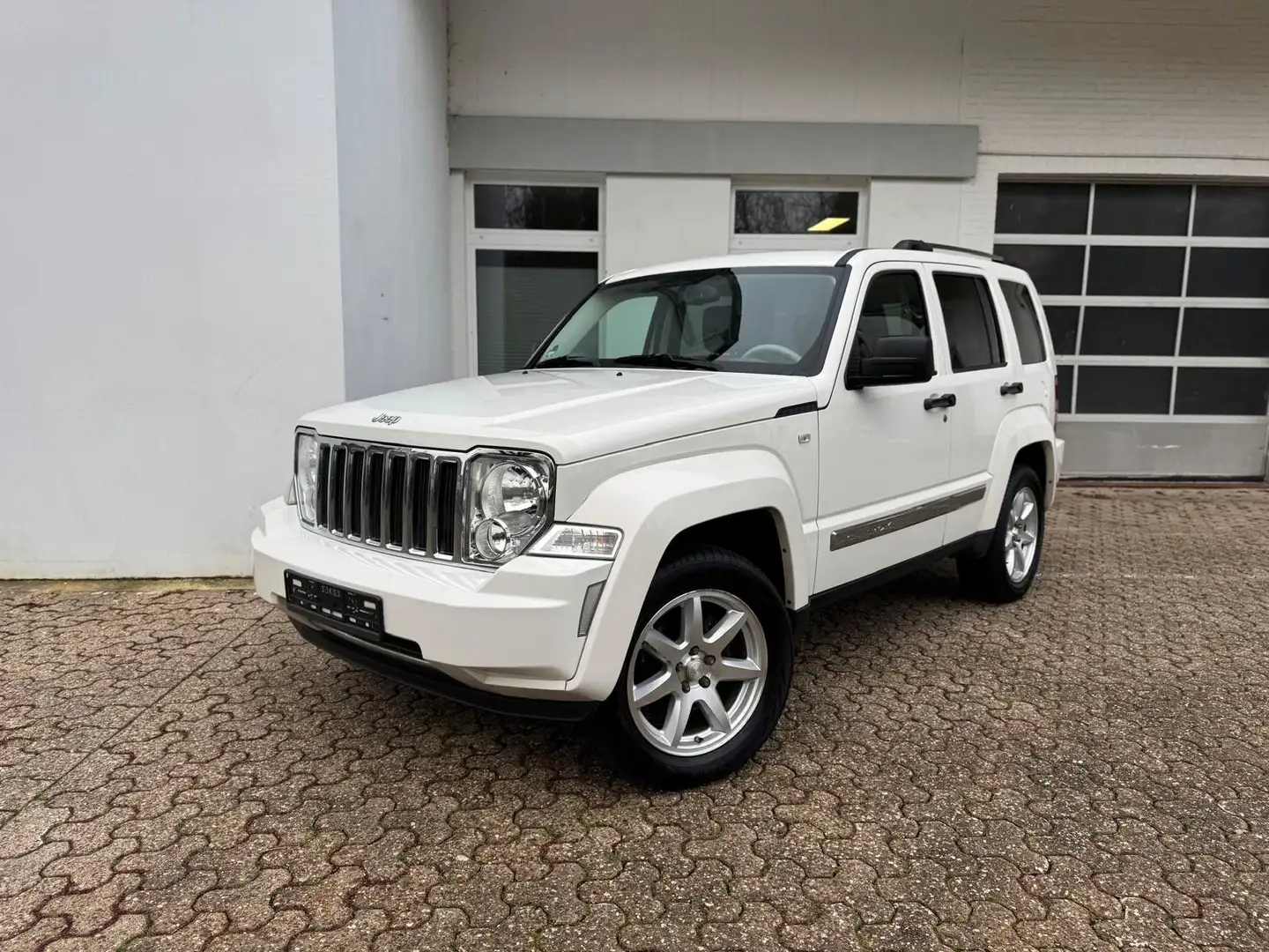 Jeep Cherokee 2.8 CRD Limited Exclusive Automatik AHK Blanc - 1