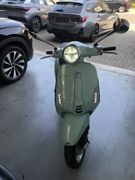 Vespa Elettrica 45 km/h - foto 5