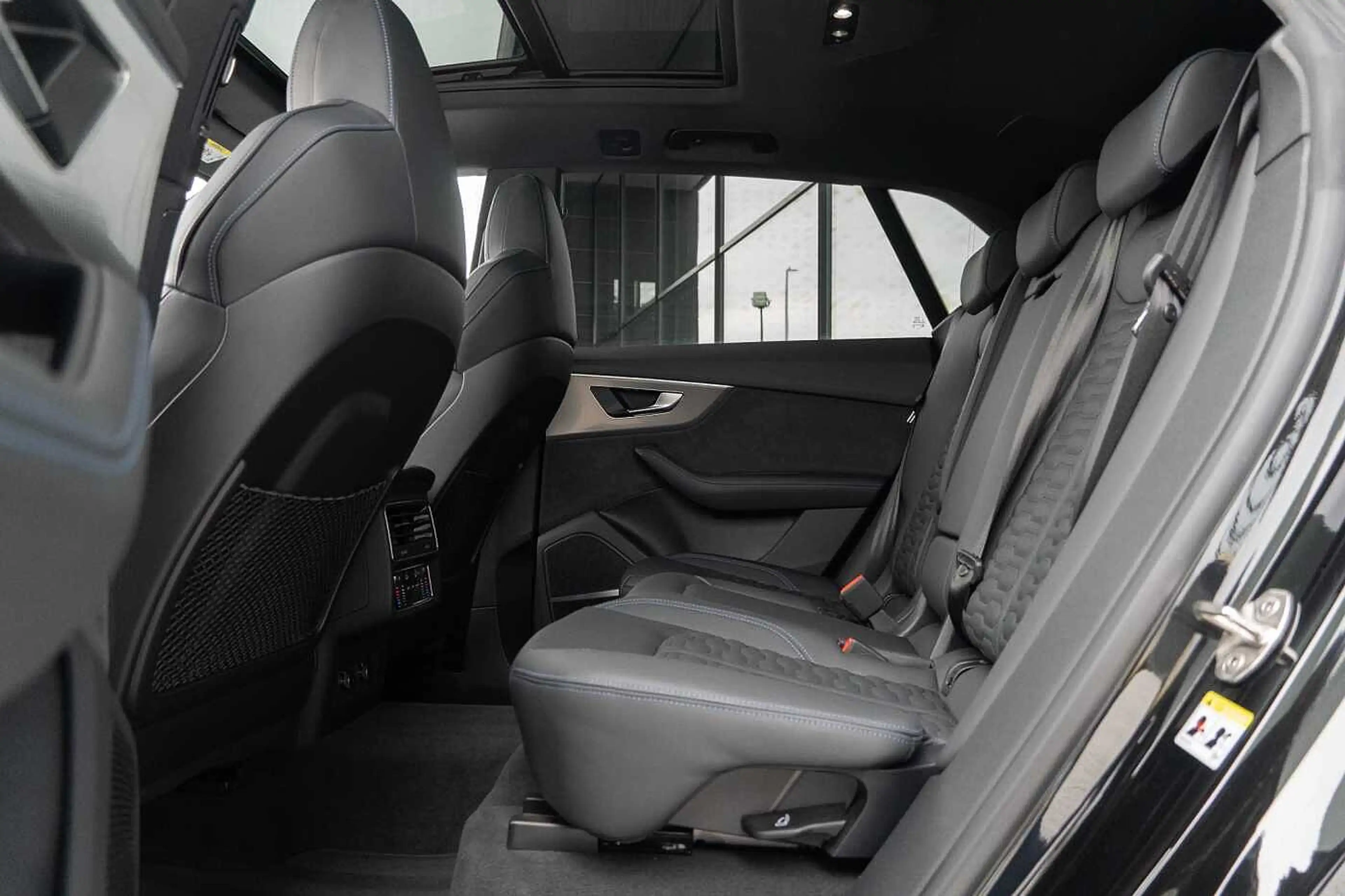 Audi RS Q8 Performance CeramicBrakes CoolingSeats B&O Laser — photo 14