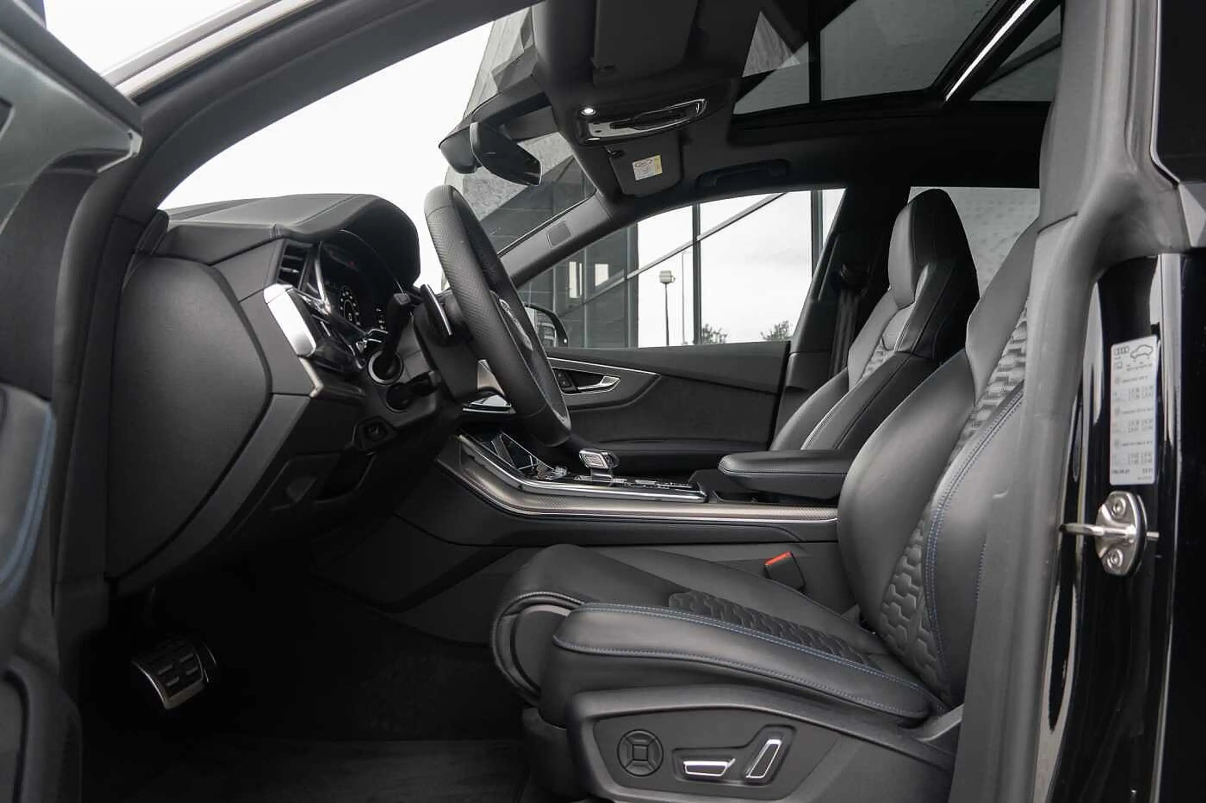 Audi RS Q8 Performance CeramicBrakes CoolingSeats B&O Laser — photo 10