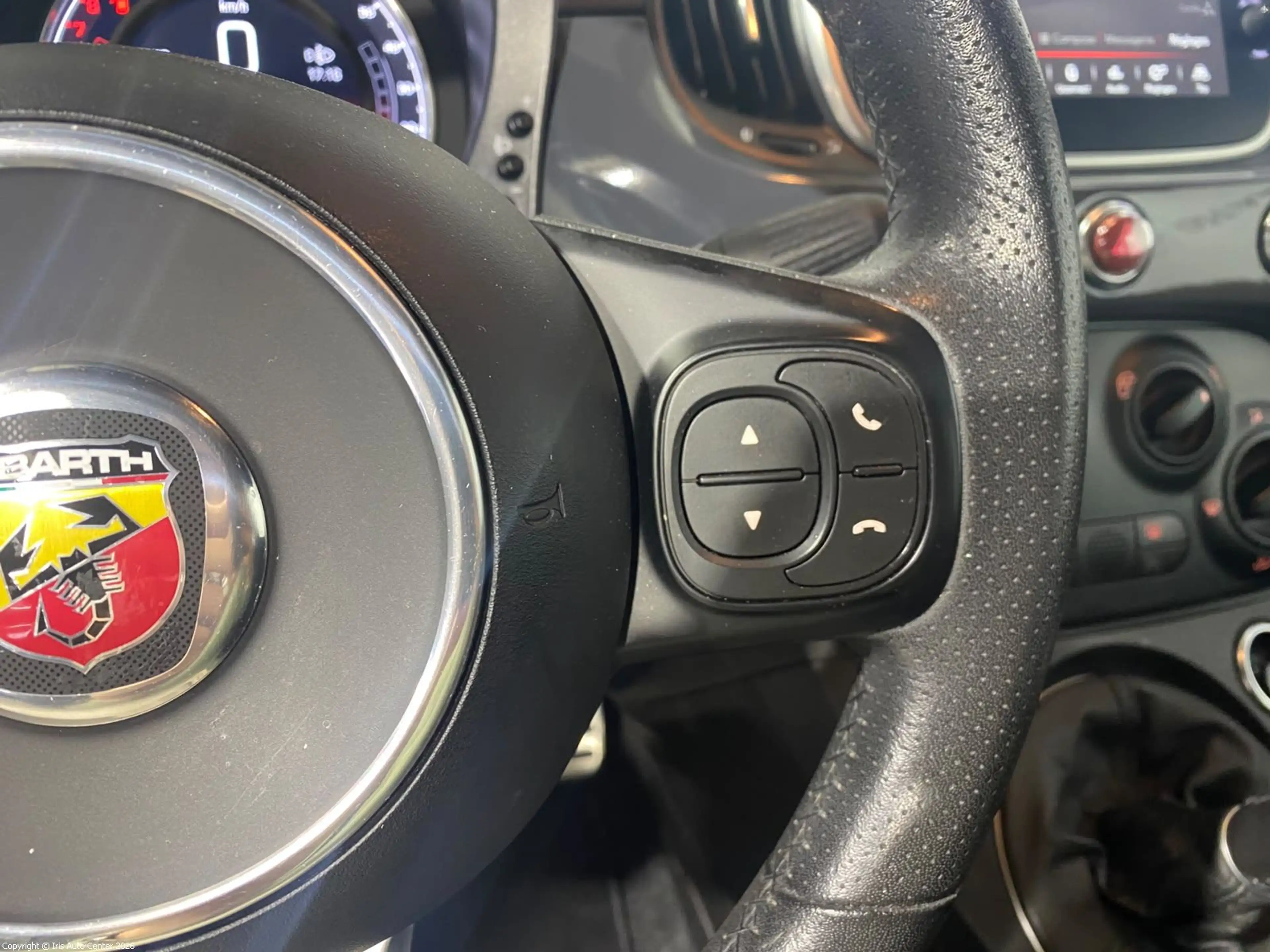 Fiat 500 Abarth 595 1.4I | 70TH ANNIVERSARY | CARPLAY | — photo 10