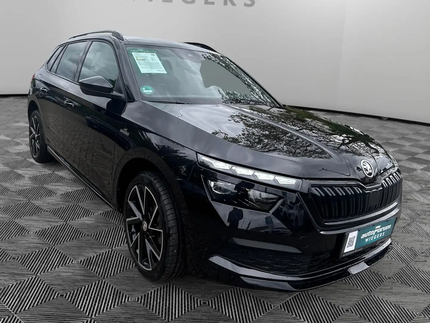 Skoda Kamiq 1,5 TSI MONTE CARLO DSG+Navi+ACC+PDC Negro - 2
