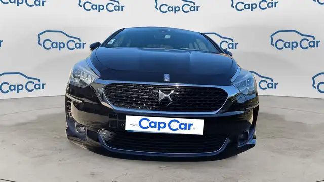 DS Automobiles DS 5 view 5