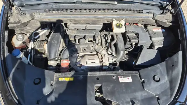 DS Automobiles DS 5 view 15
