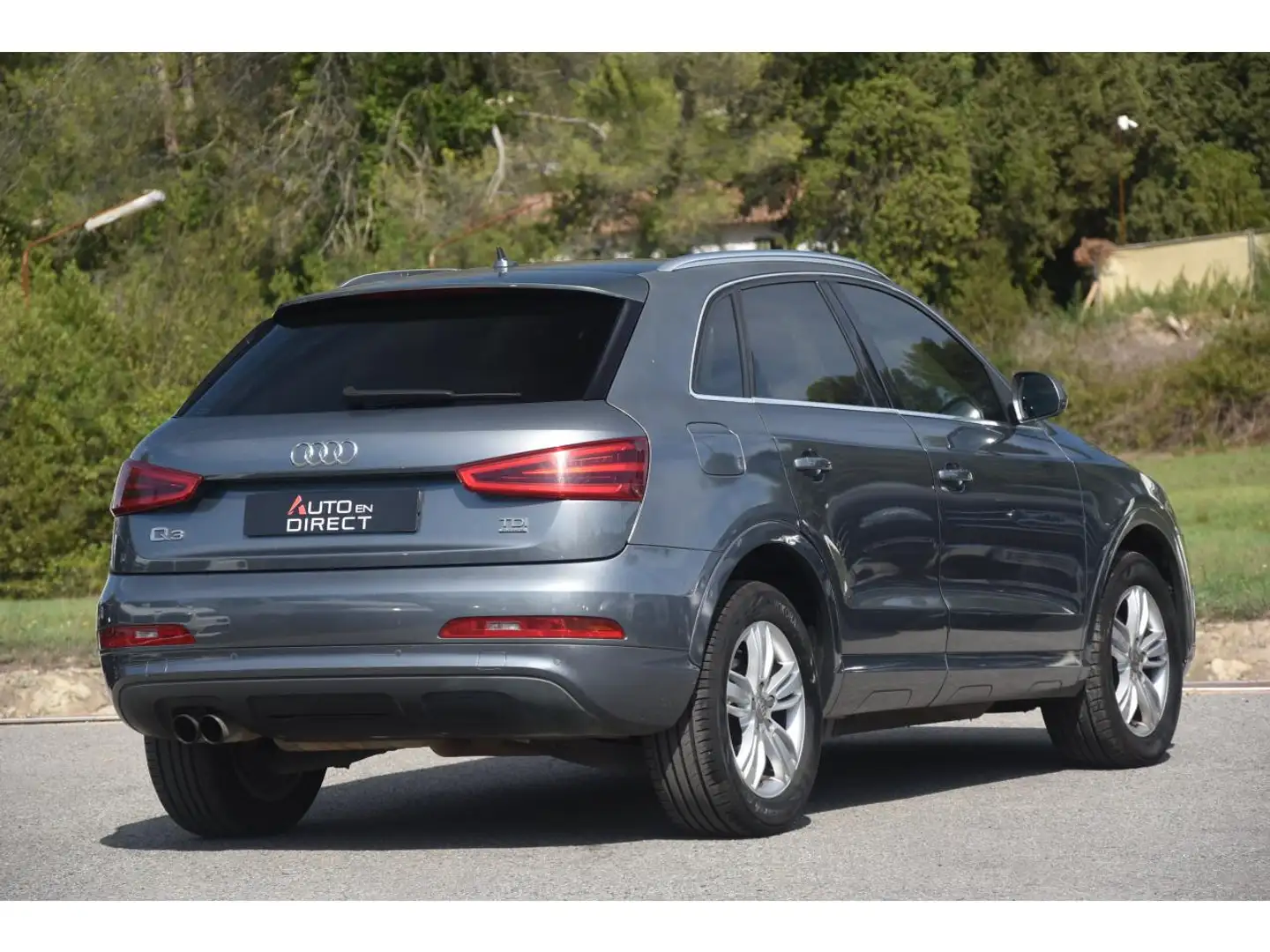 Audi Q3 Quattro 2.0 TDI DPF - 177 - BV S-tronic  Ambition  Gris - 2