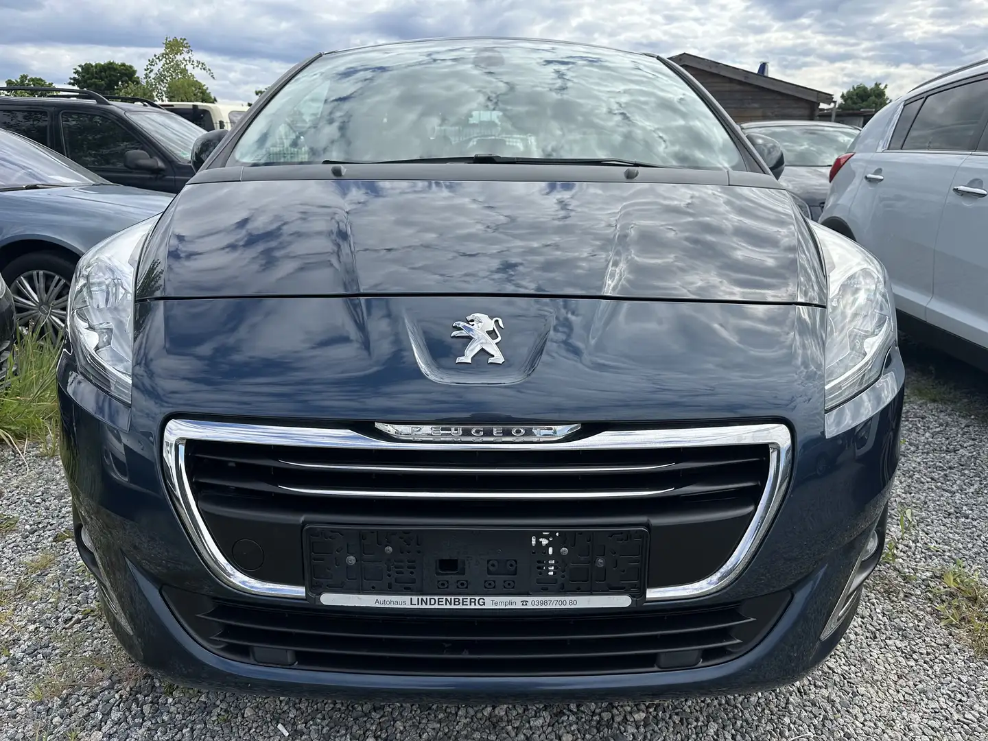 Peugeot 5008 5008 PureTech 130 Style ALU.,Neu TUV. Grau - 1